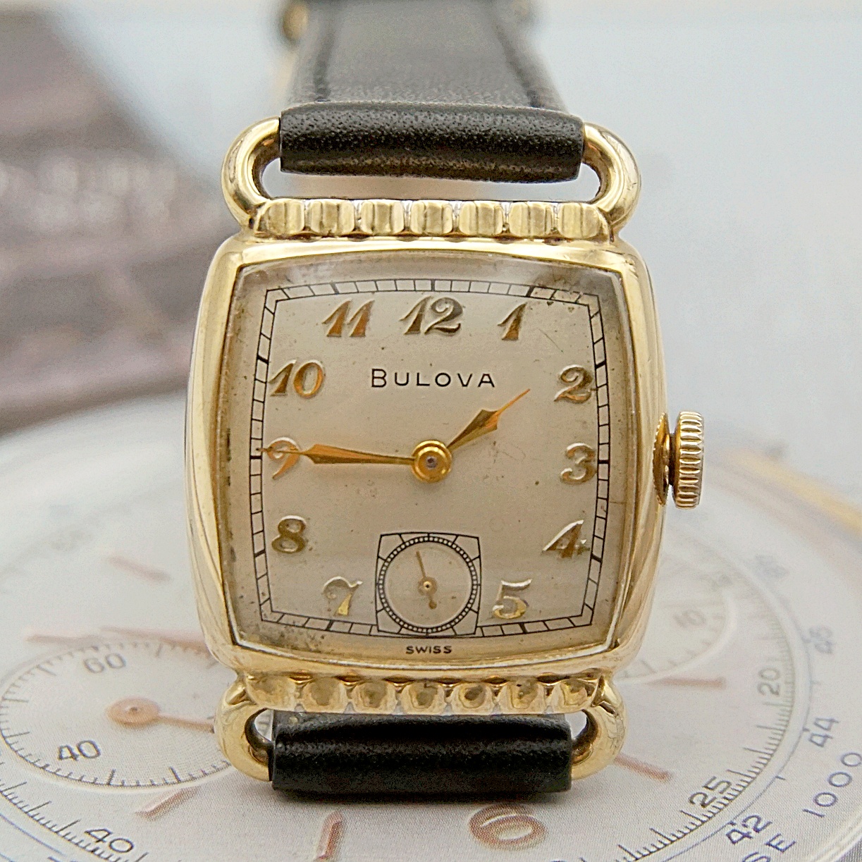 นาฬิกาเก่า BULOVA ไขลานสองเข็มครึ่ง