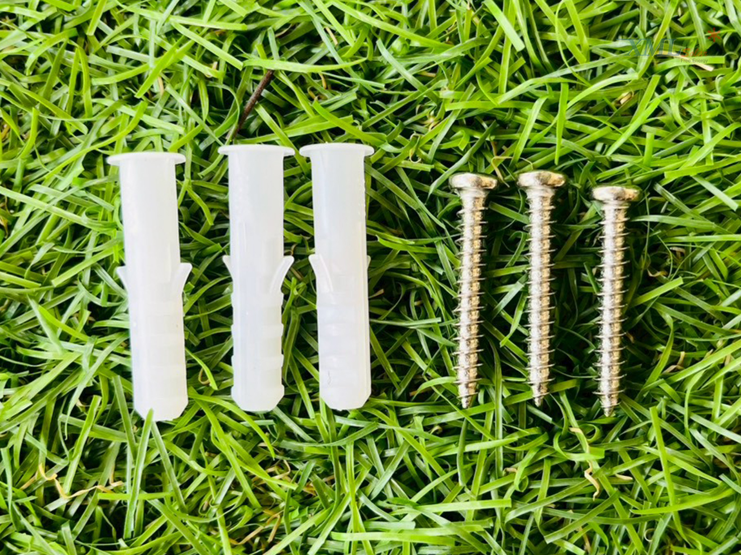 ไฟโซล่าเซลล์ส่องใต้น้ำ 18 LED รุ่น 3 หัว