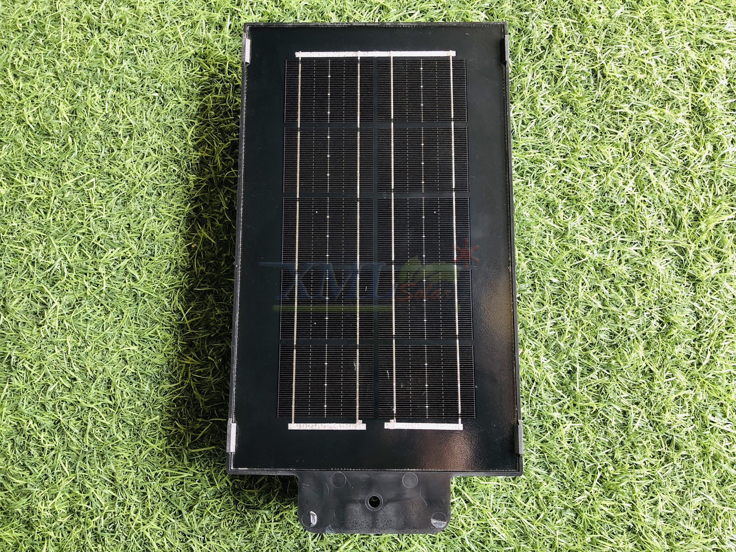 ไฟถนนโซล่าเซลล์ รุ่น MD-SLT27-50W (แสง : ขาว)(ขาเหล็ก)(ระบบสว่างค้าง) ของแท้ แบรนด์ MODI x XMLSOLAR