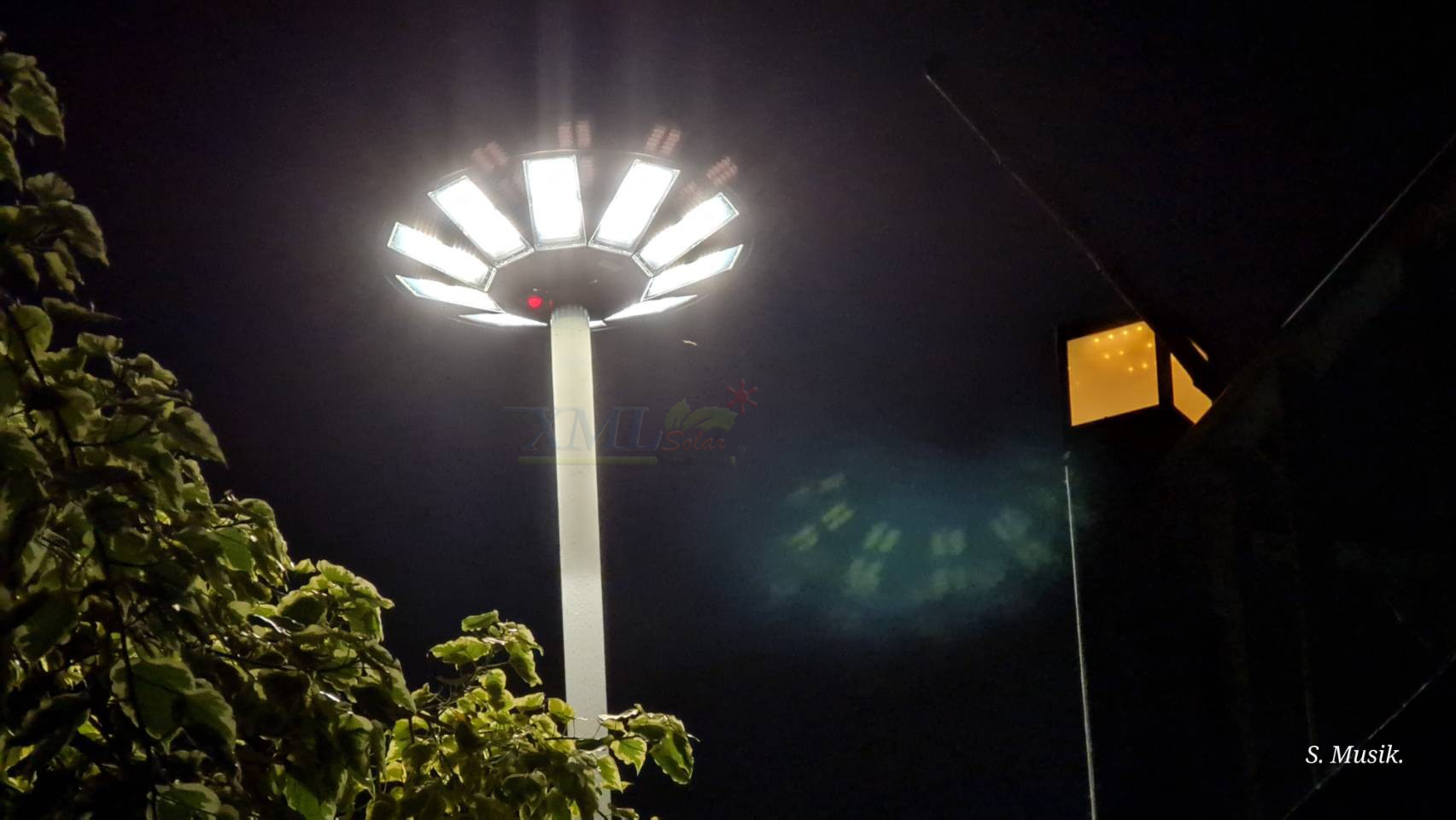 โคมไฟโซล่าเซลล์ UFO ทรงกลม (ขนาดใหญ่สุด 75 ซม.) (เปิดได้ 3 แสง) รุ่น MD-SLT38-500W