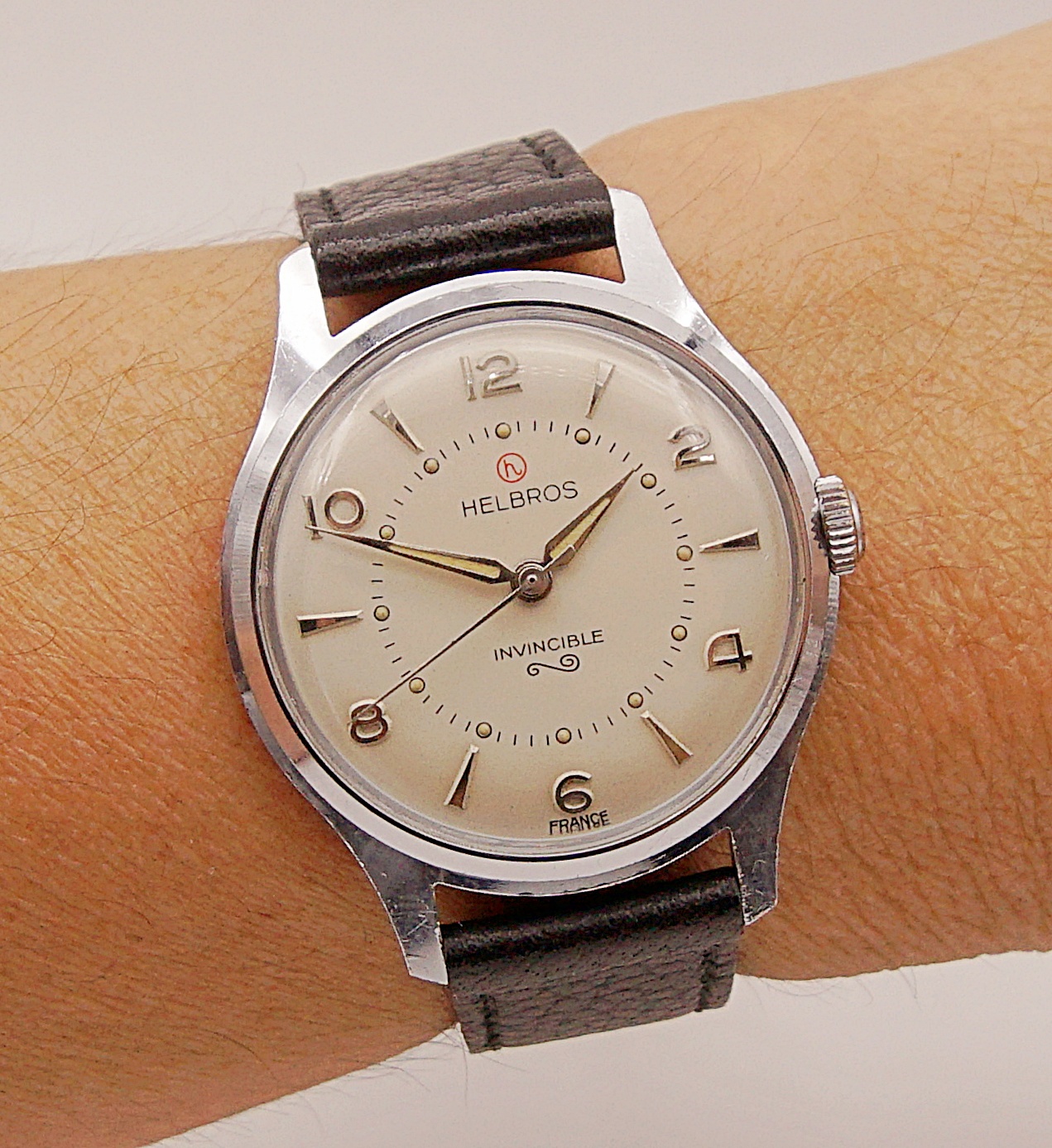 นาฬิกาเก่า HELBROS ไขลาน