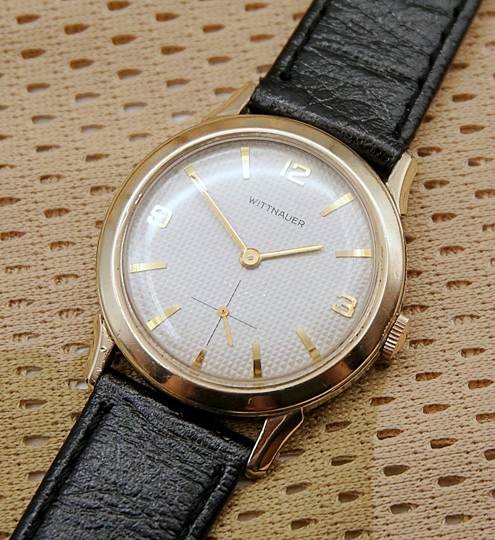 นาฬิกาเก่า WITTNAUER BY LONGINES ไขลานสองเข็มครึ่ง