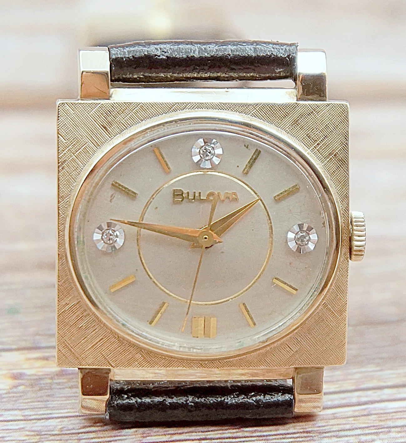นาฬิกาเก่า BULOVA ไขลาน