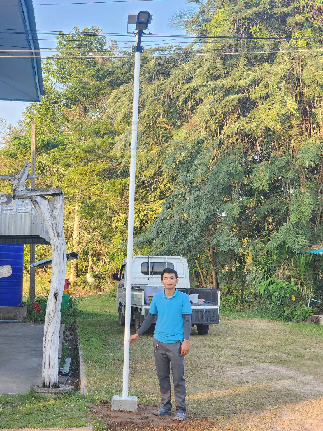 โคมไฟถนนโซล่าเซลล์ รุ่น MD-SLT19 - 150W (แสง : ขาว)