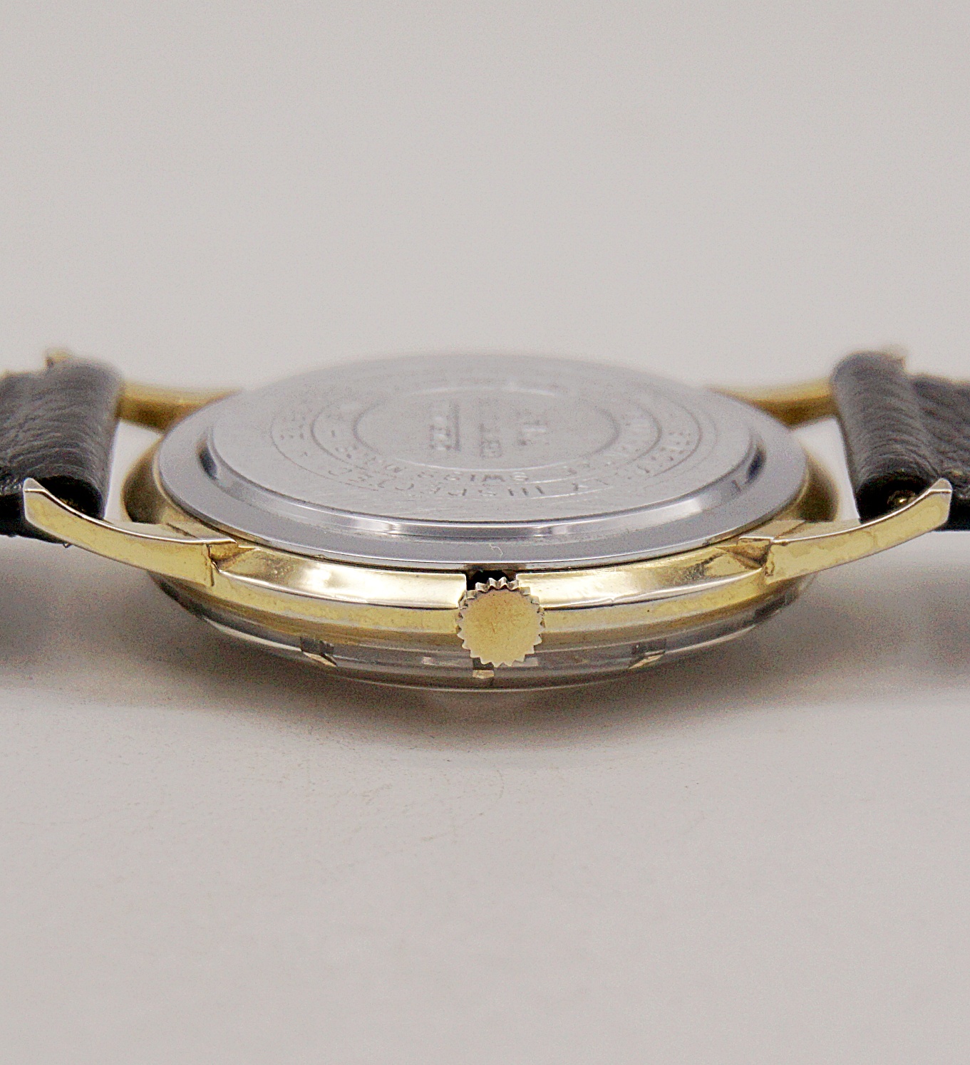 นาฬิกาเก่า LUCERNE ไขลาน