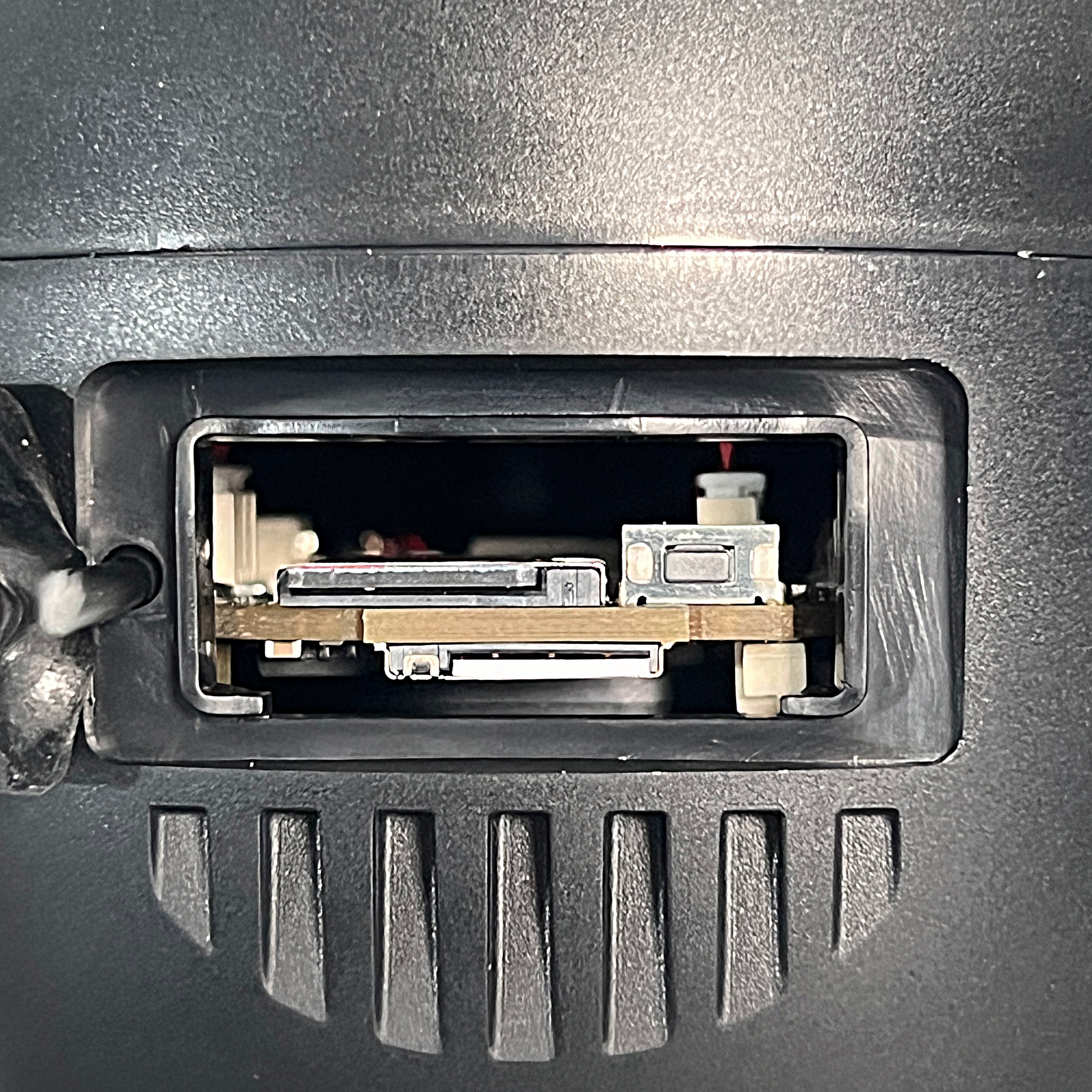 กล้องวงจรปิดโซล่าเซลล์ 4MP EseeCloud (4G) Solar CCTV Camera With 4G รุ่น SCG401P10