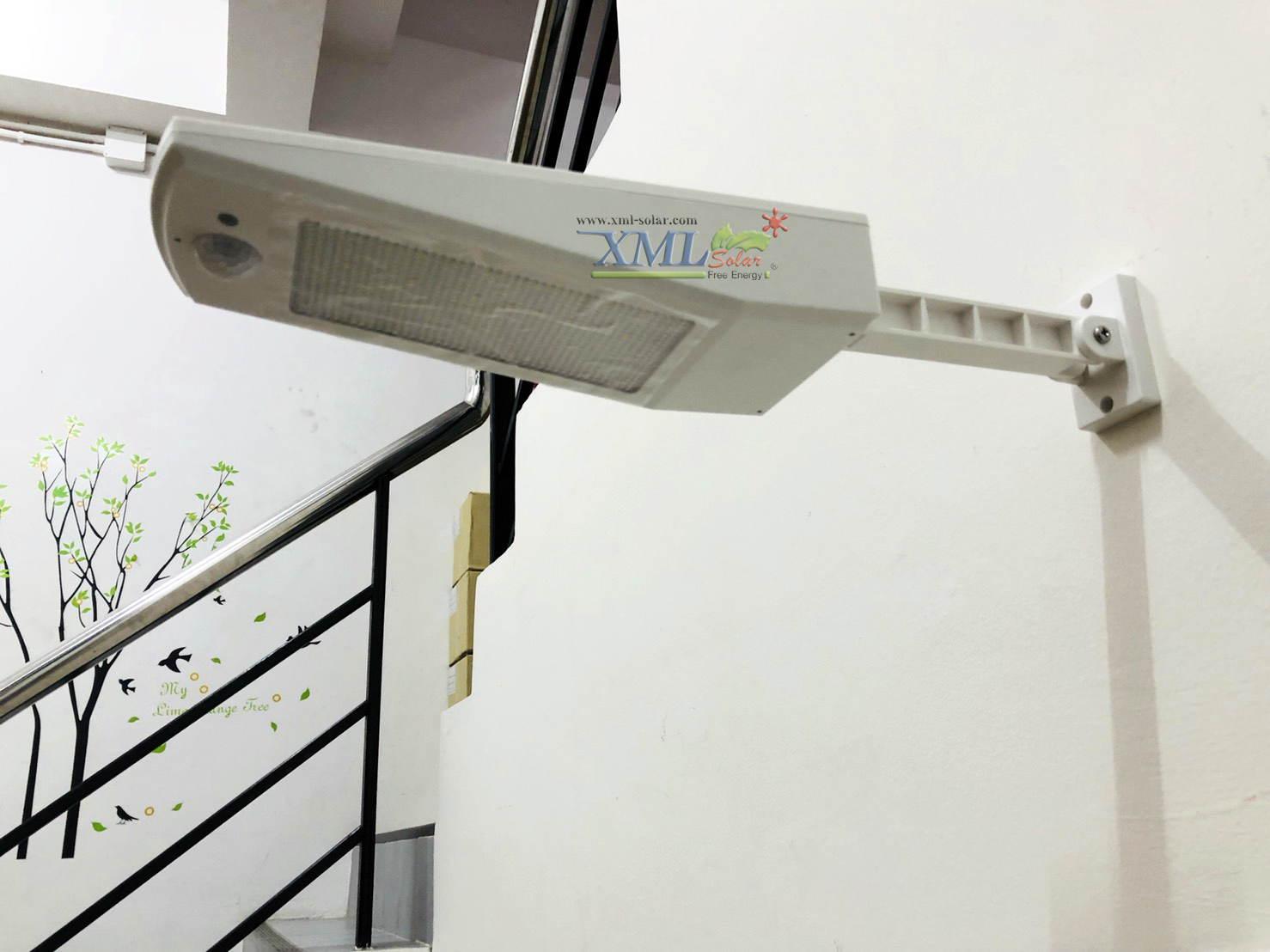 โคมไฟกิ่งโซล่าเซลล์ 48 SMD LED + Motion สีขาว (แสง ขาว)