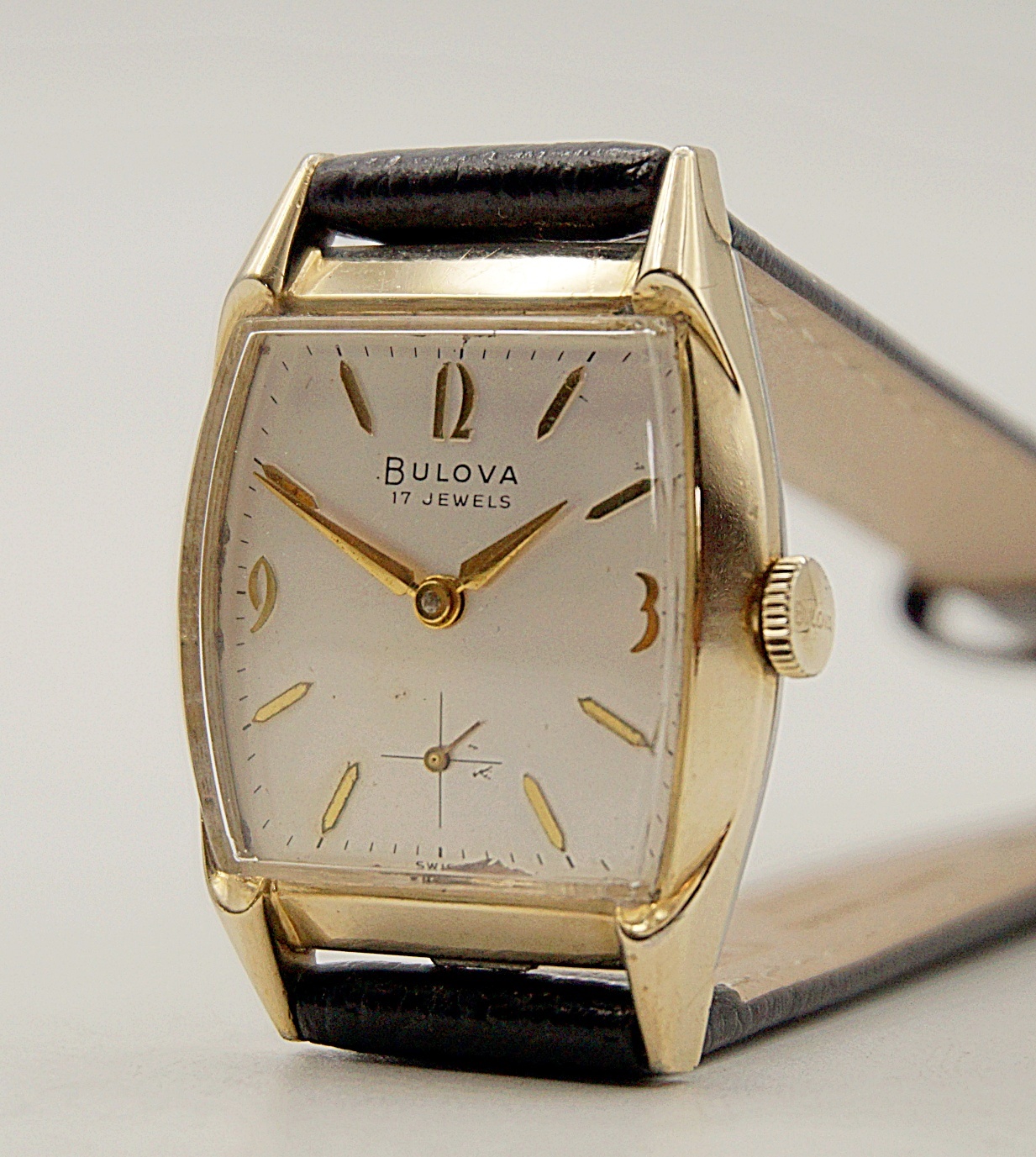 นาฬิกาเก่า BULOVA ไขลานสองเข็มครึ่ง