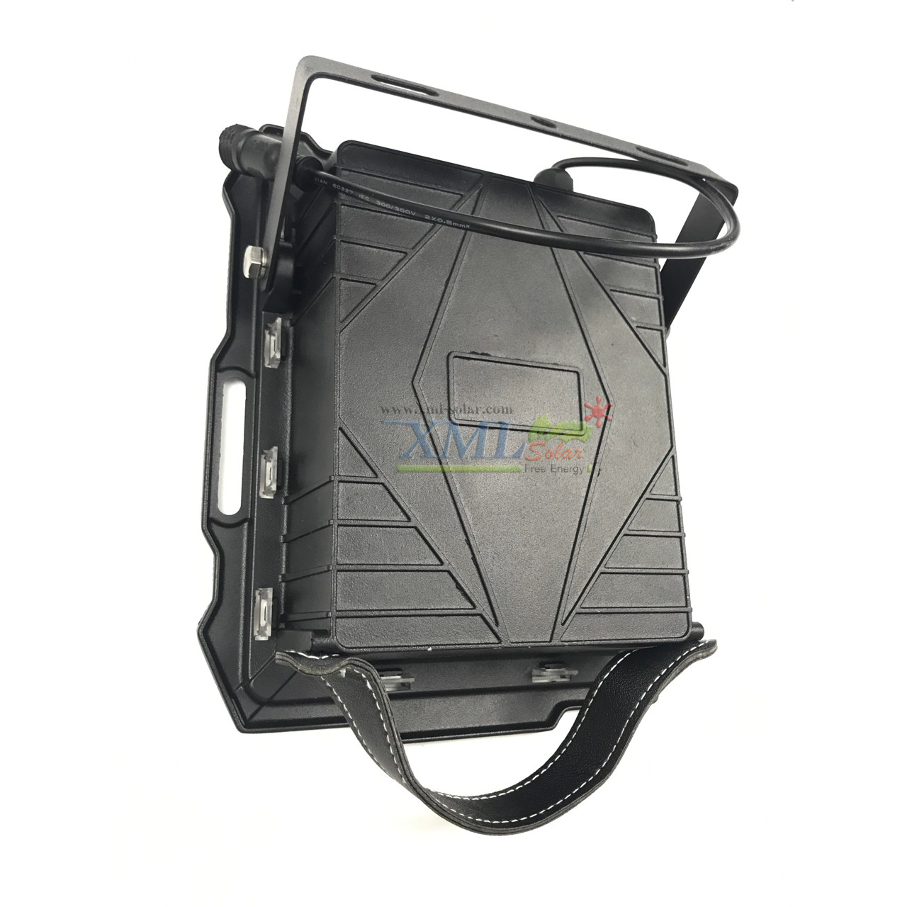 ไฟสปอตไลท์โซล่าเซลล์ 100 W. รุ่น Smart IOT With CCTV Camera (เเสง : ขาว)