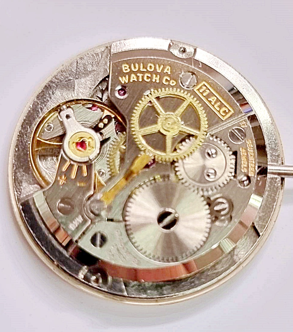 นาฬิกาเก่า BULOVA ไขลาน