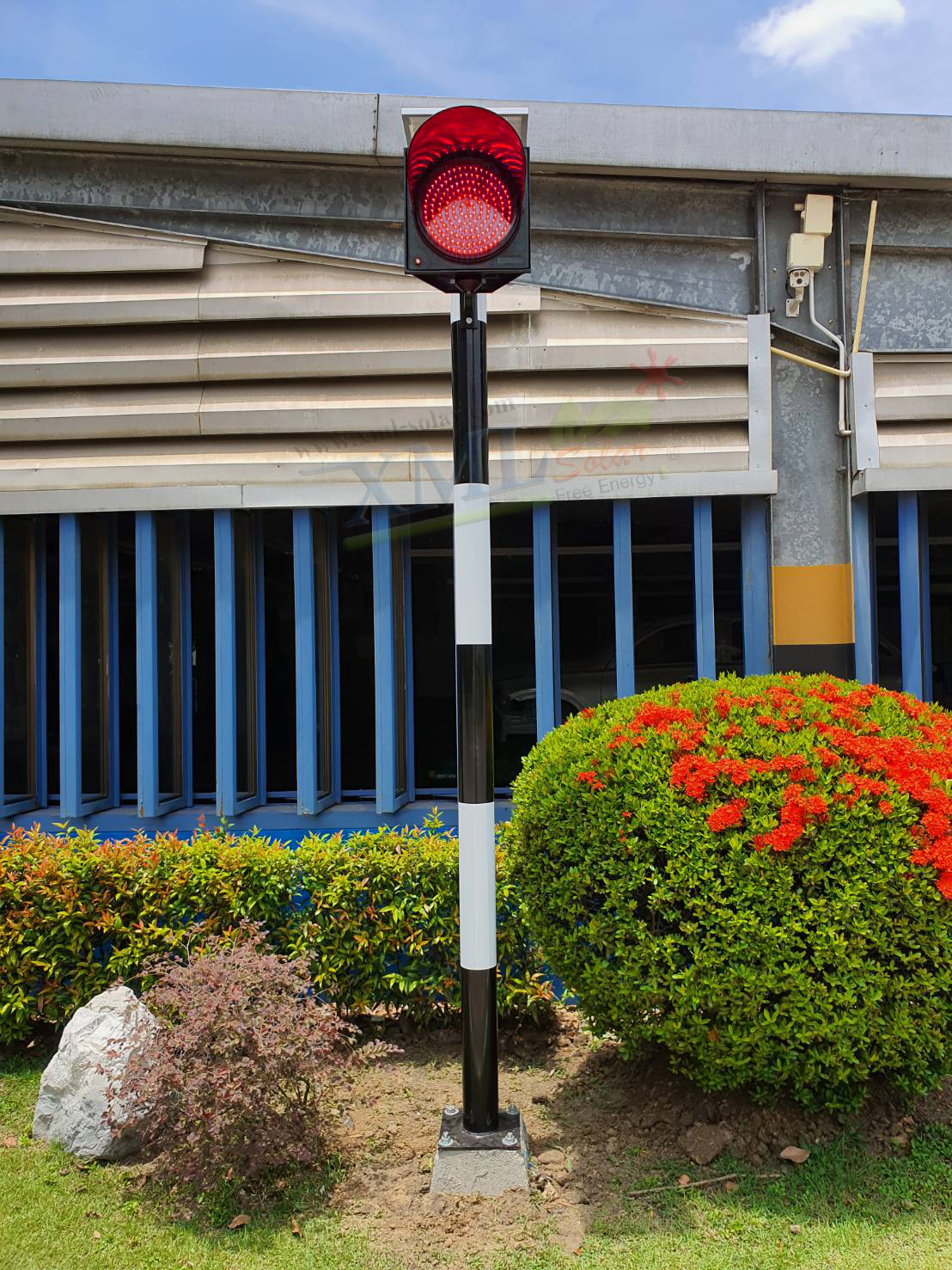 ไฟเตือนจราจร ทางแยก รุ่น 10 watt 170 led (แสง: สีแดง)