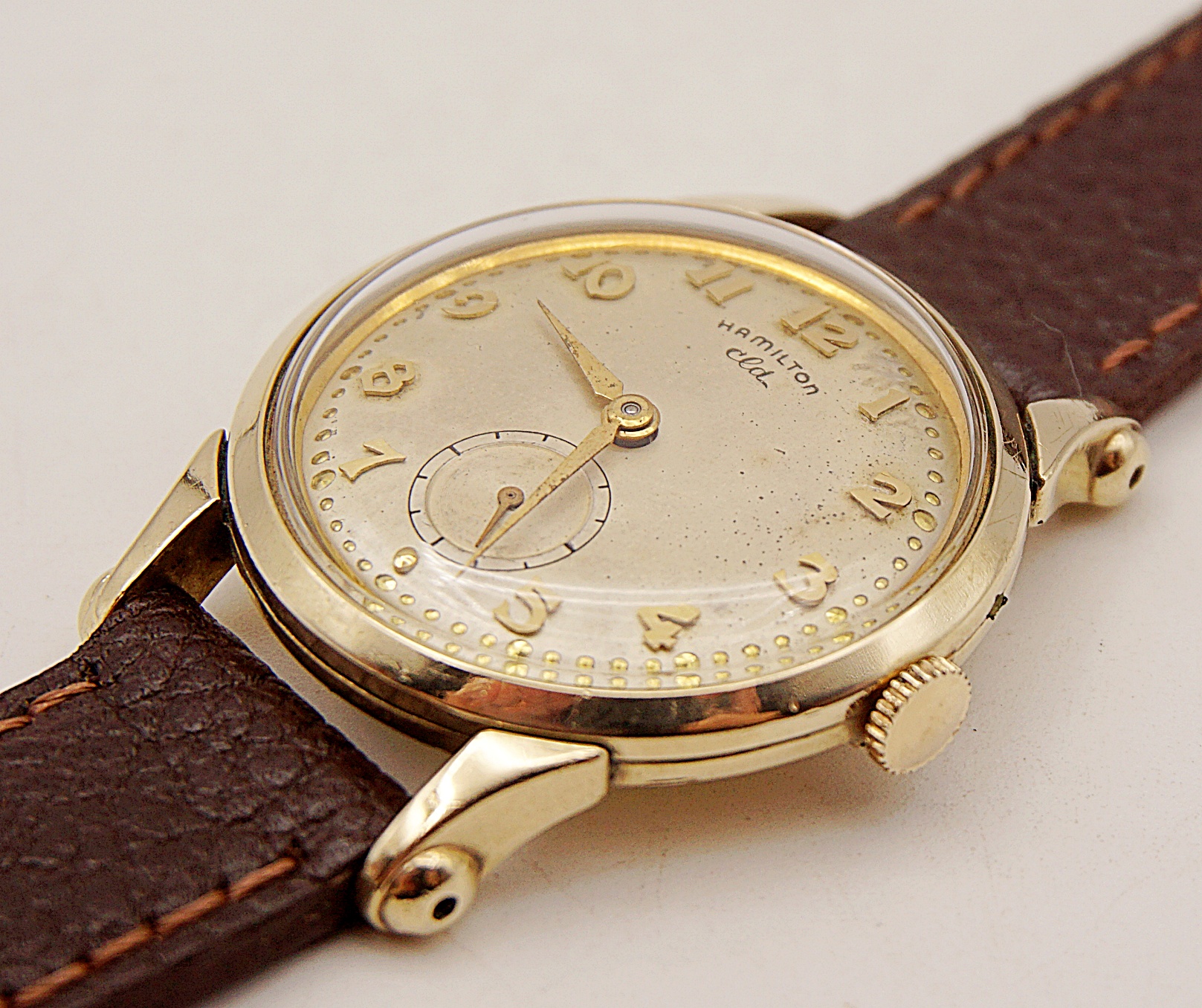 นาฬิกาเก่า HAMILTON ไขลานสองเข็มครึ่ง