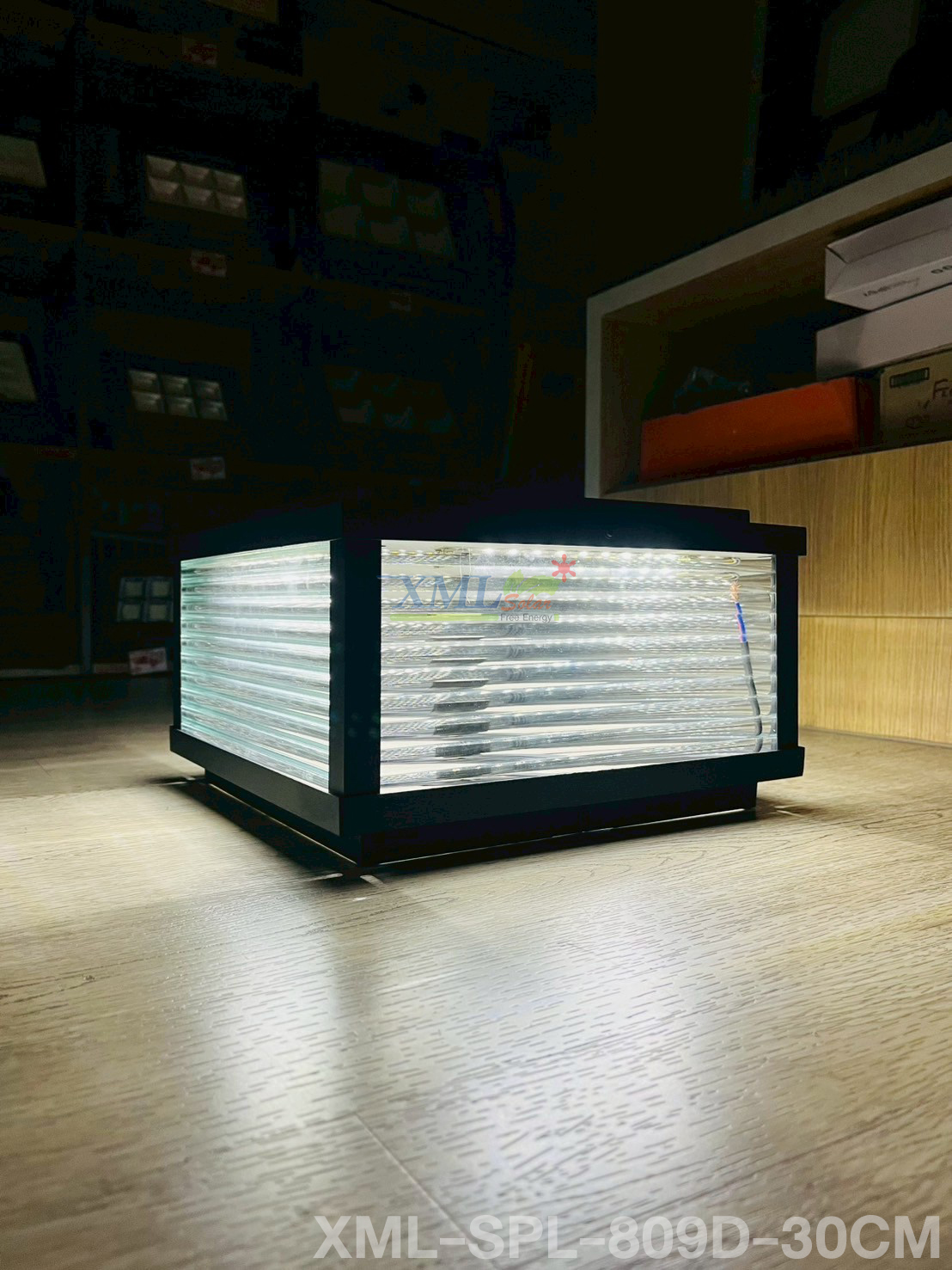 โคมไฟหัวเสาโซล่าเซลล์ รุ่น SPL-809 (เปิดได้ 3 แสง)