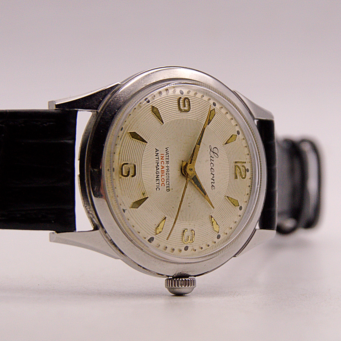 นาฬิกาเก่า LUCERNE ไขลาน