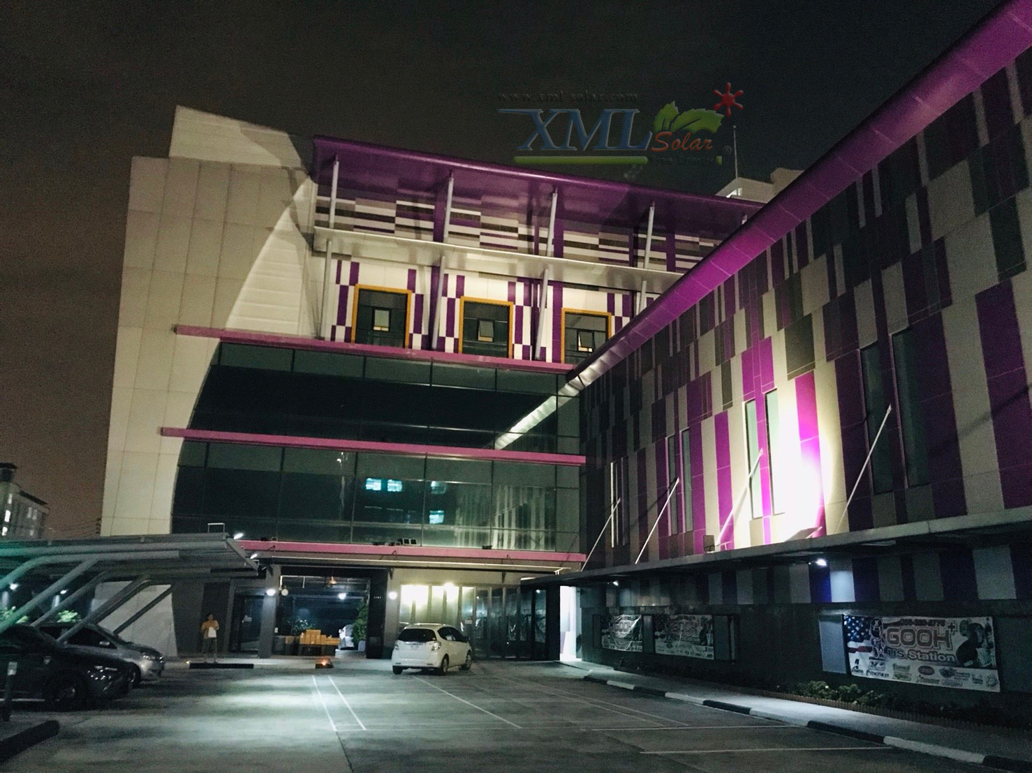 ไฟสปอตไลท์โซล่าเซลล์ 6500 Lumens. ไซต์ใหญ่ (เเสง : เหลืองวอมไวท์)