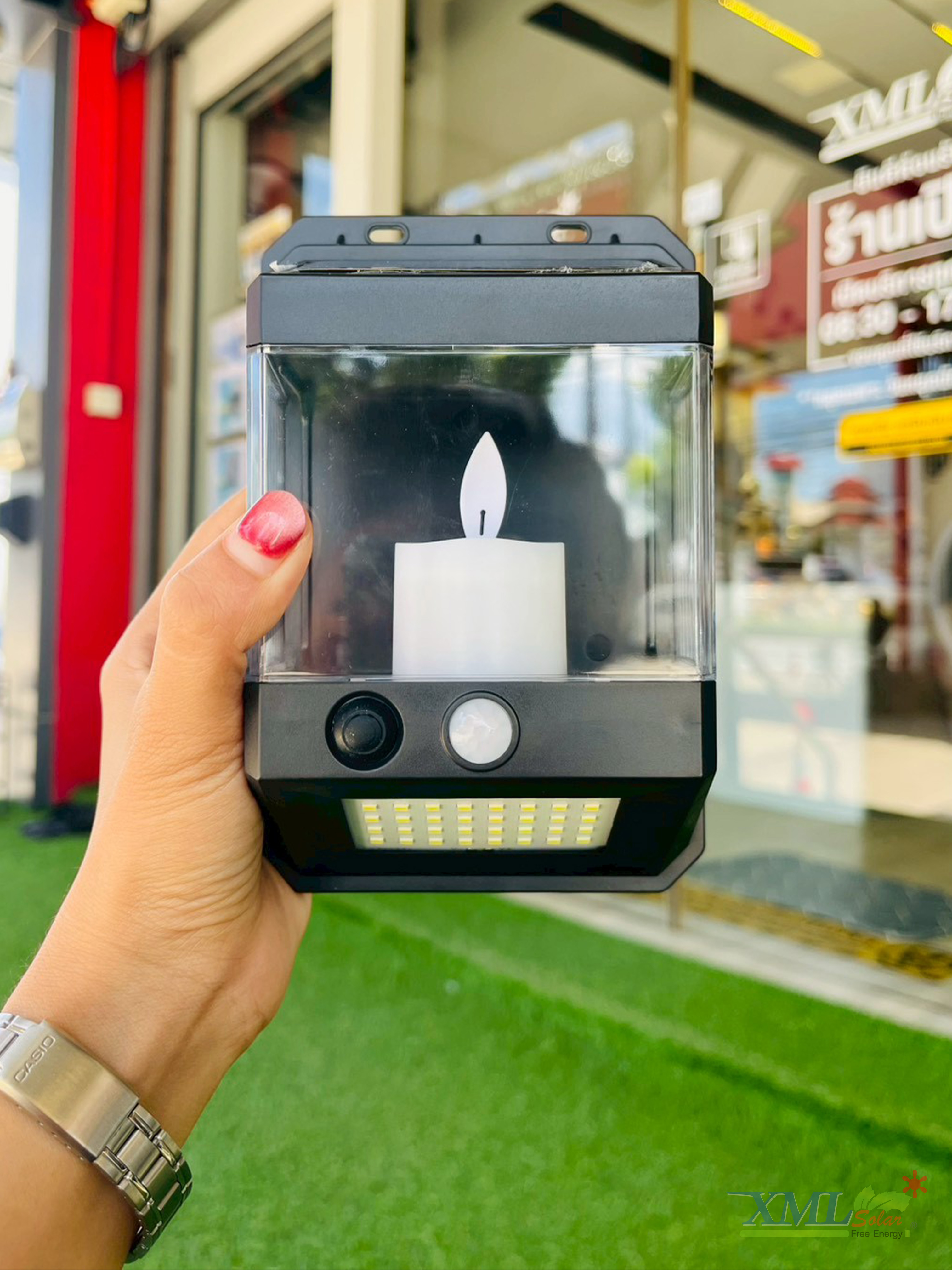 โคมไฟติดผนังเชิงเทียนโซล่าเซลล์ ระบบเซนเซอร์ กันน้ำIP65 เปิดปิดอัตโนมัติ (แสง : เหลือง+แสงขาว)