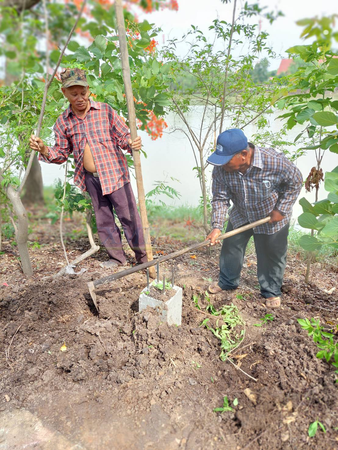 โคมไฟ UFO ทรงสี่เหลี่ยม รุ่น Modi x XML + ระบบ Motion รุ่น 300w (เปิดได้ 3 แสง)