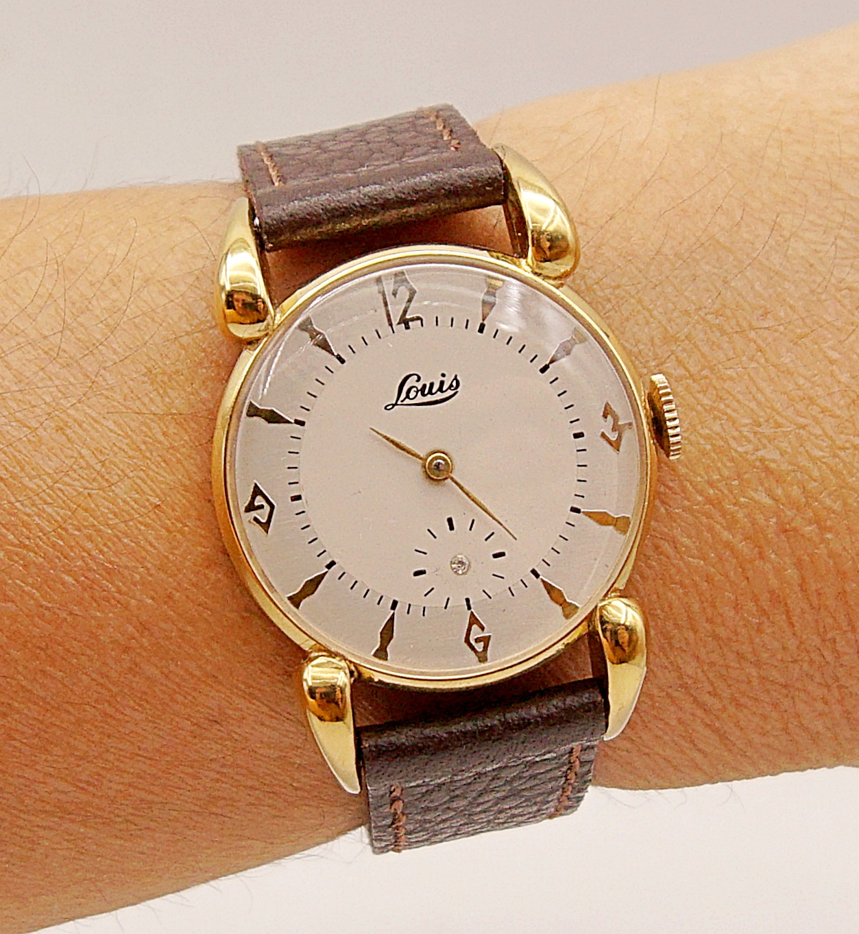 นาฬิกาเก่า LOUIS ไขลานพร้อมกล่อง