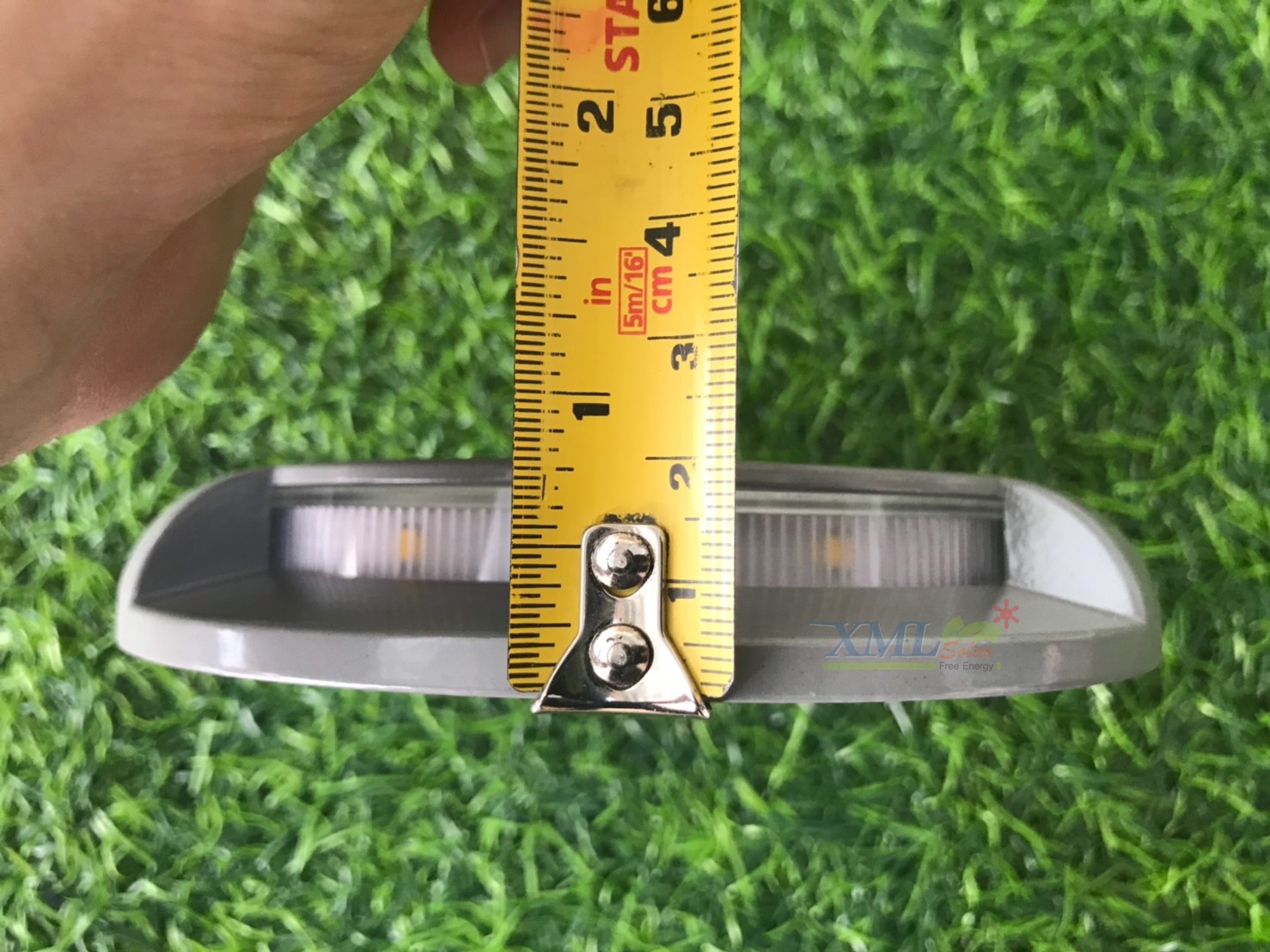 โคมไฟฝังพื้นโซล่าเซลล์ 4 LED