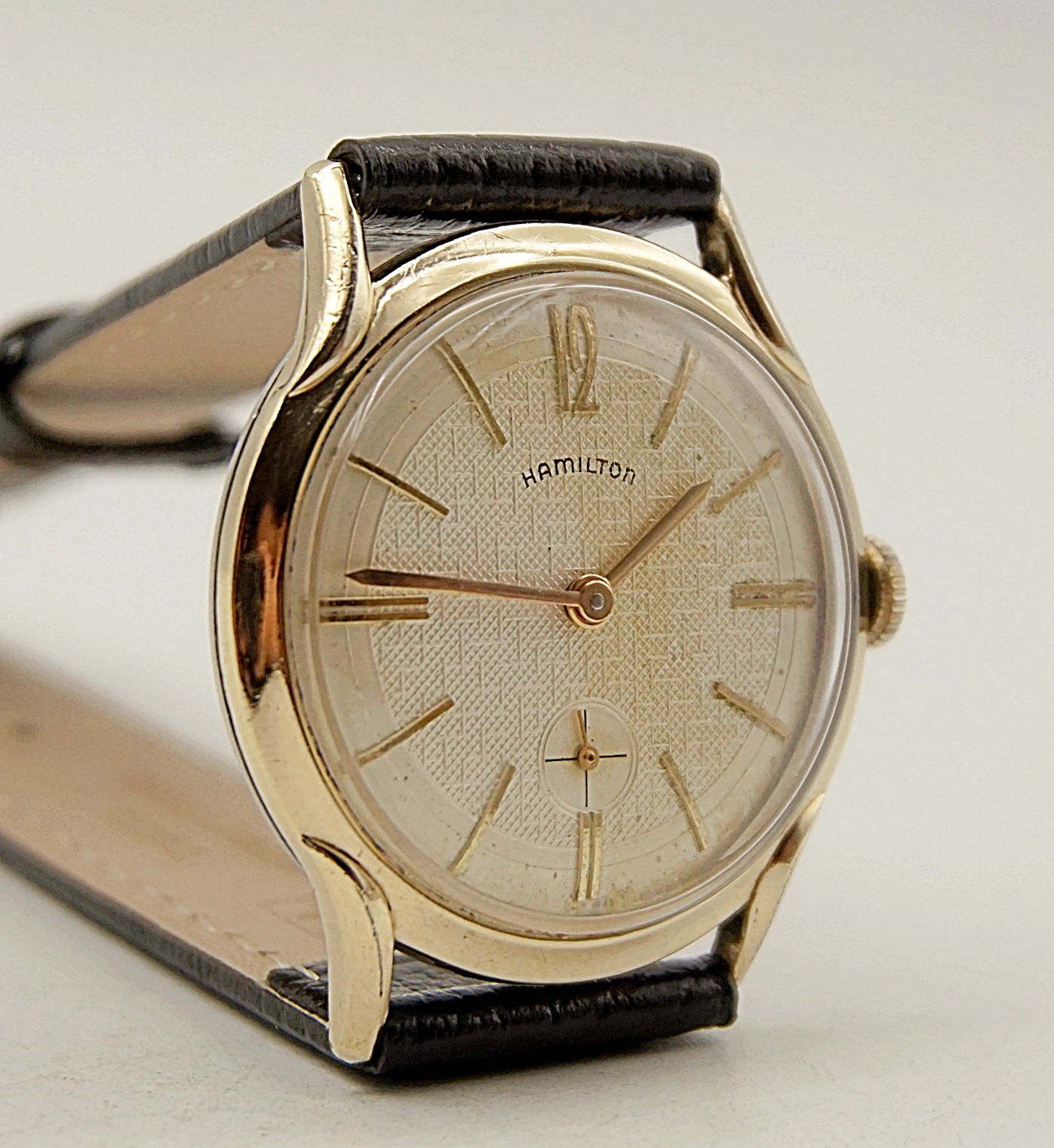 นาฬิกาเก่า HAMILTON ไขลานสองเข็มครึ่ง
