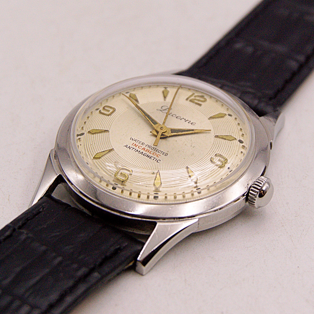 นาฬิกาเก่า LUCERNE ไขลาน