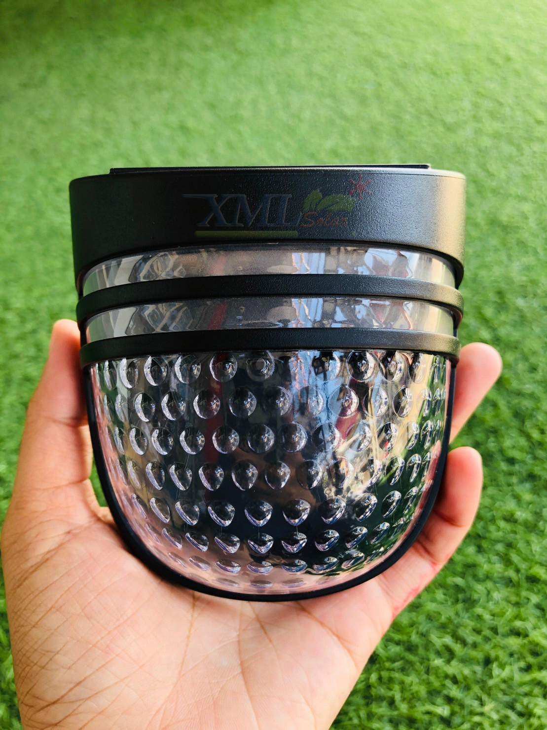 ไฟผนังโซล่าเซลล์ Modern รุ่น กลม (แสง : เหลืองวอมไวท์)