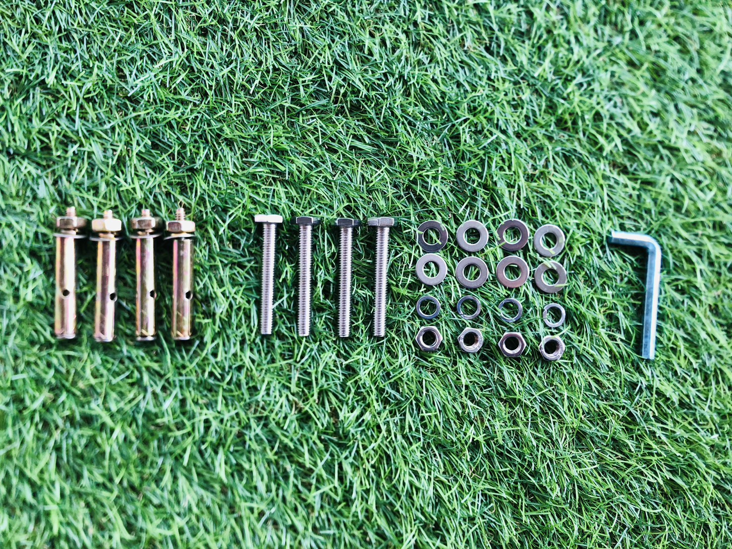 โคมไฟถนนโซล่าเซลล์ Modi x XML รุ่น MD-SLT17-400W (แสง : ขาว)(Motion sensor + สว่างค้าง)