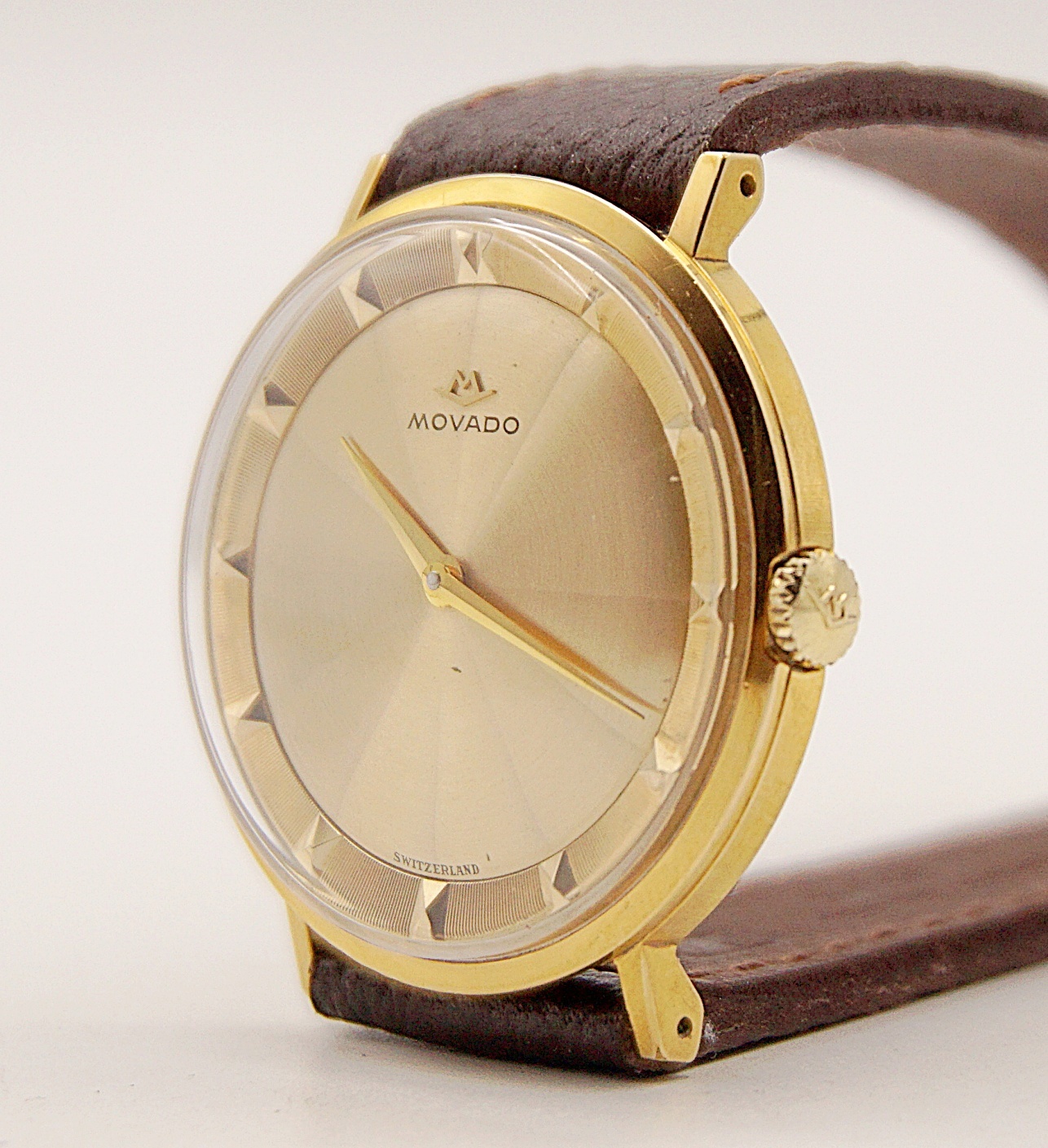 นาฬิกาเก่า MOVADO ไขลาน