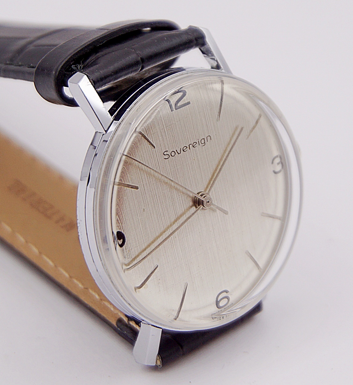 นาฬิกาเก่า SOVEREIGN ไขลาน