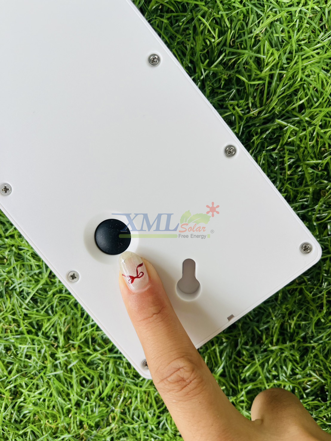 โคมไฟโซล่าเซลล์ ติดผนัง 15 SMD LED (ตัวแบน ขาว) (เเสง : ขาว) (1 แถม 1)