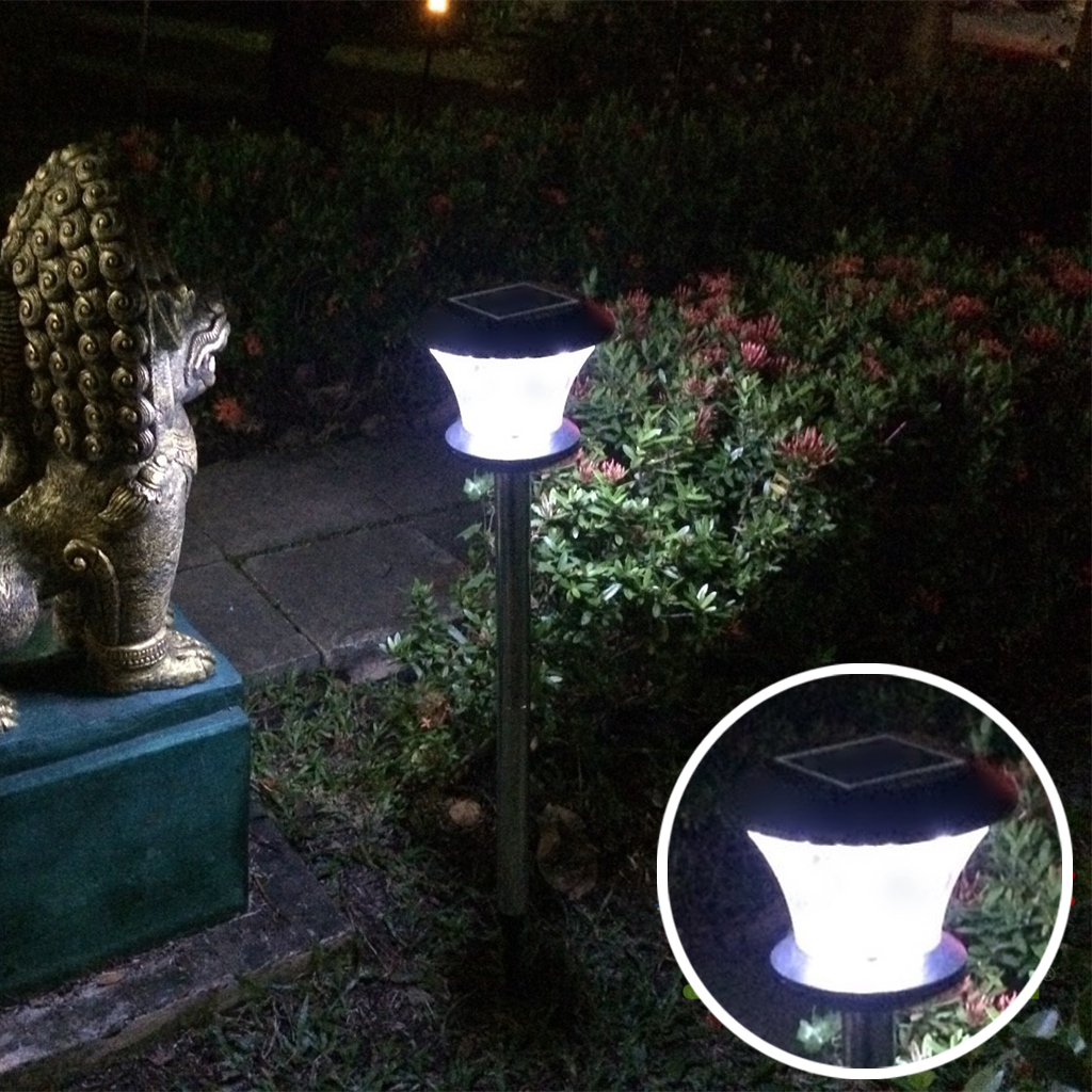 ไฟปักสนามโซล่าเซลล์ 8 Super SMD LED (แบบกลม) สูง 80 ซม. (เเสง : ขาว)
