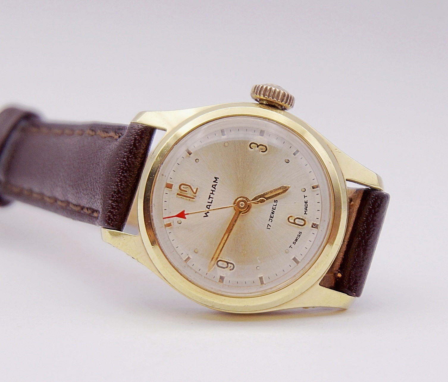 นาฬิกาเก่า WALTHAM ไขลาน (นาฬิกาผู้หญิง)