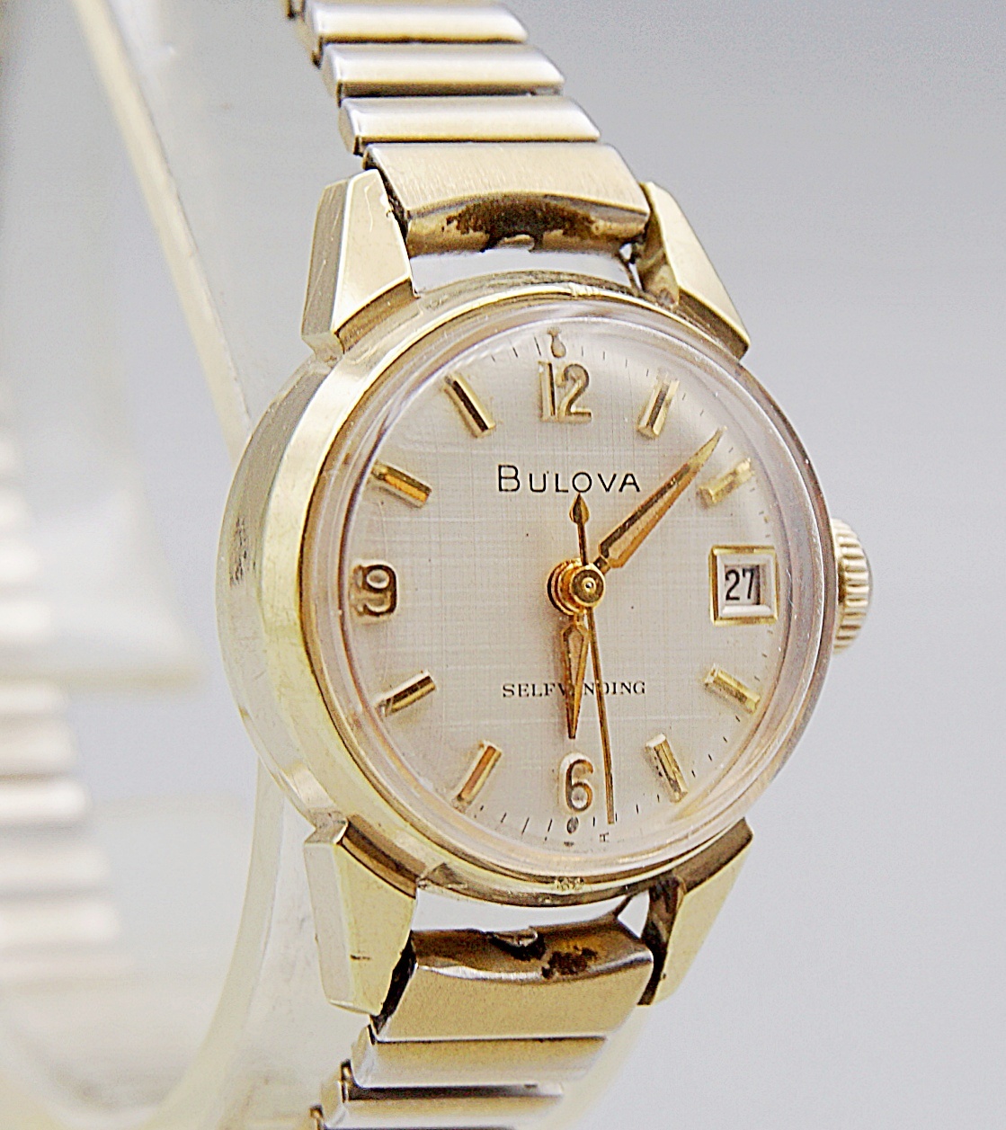 นาฬิกาเก่า BULOVA ออโตเมติก (ของผู้หญิงครับ)