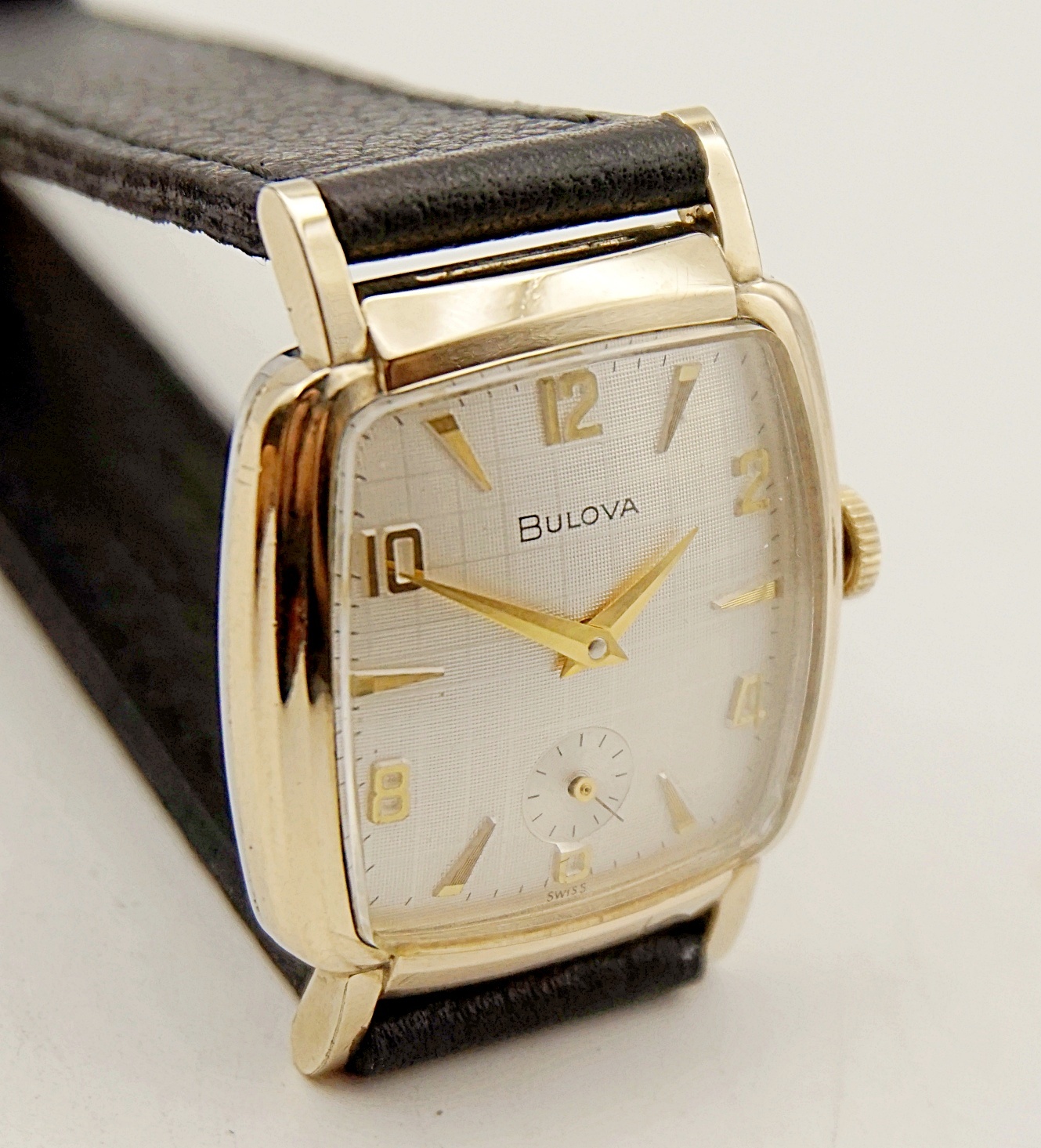 นาฬิกาเก่า BULOVA ไขลานสองเข็มครึ่ง