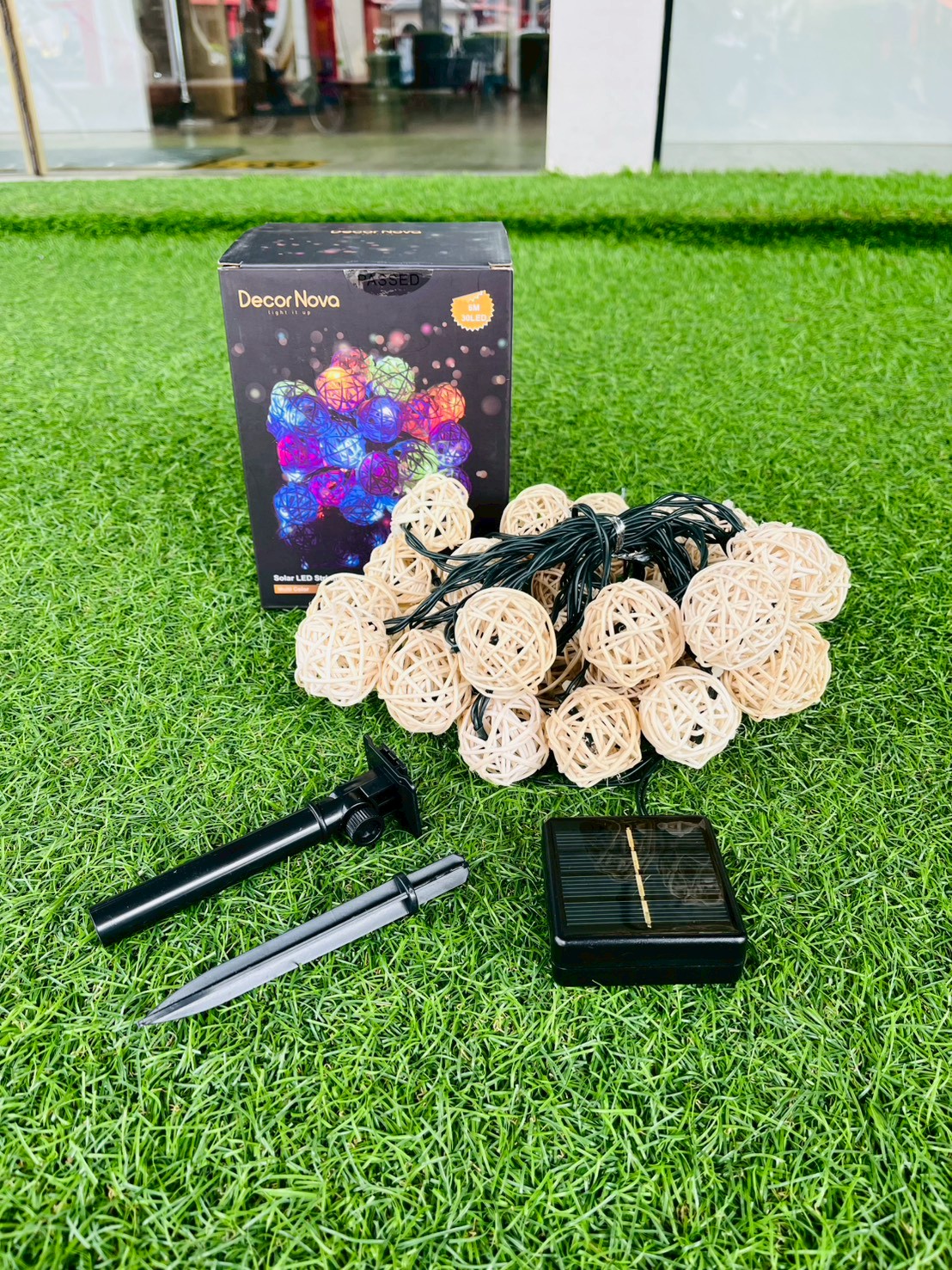 ไฟกระพริบโซล่าเซลล์ ทรงบอล รุ่น MD-SSL-6M-30B (แสง : หลากสี)