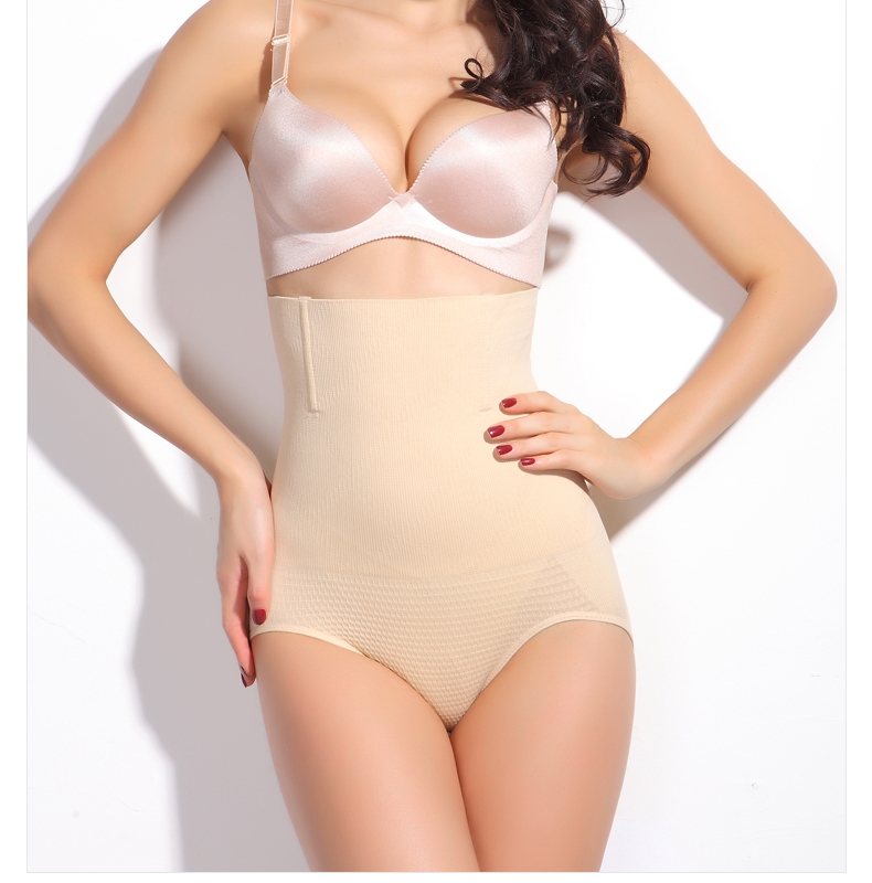 กางเกงในเอวสูง มีแท่งซิลิโคนกันม้วนลง ช่วยเก็บหน้าทัองมี 2 สี เนื้อ ดำ size M/L,XL/XXL ราคาส่ง 3 ชิ้นคละแบบได้ทั้งร้าน ตัวละ 200 บาทค่ะ