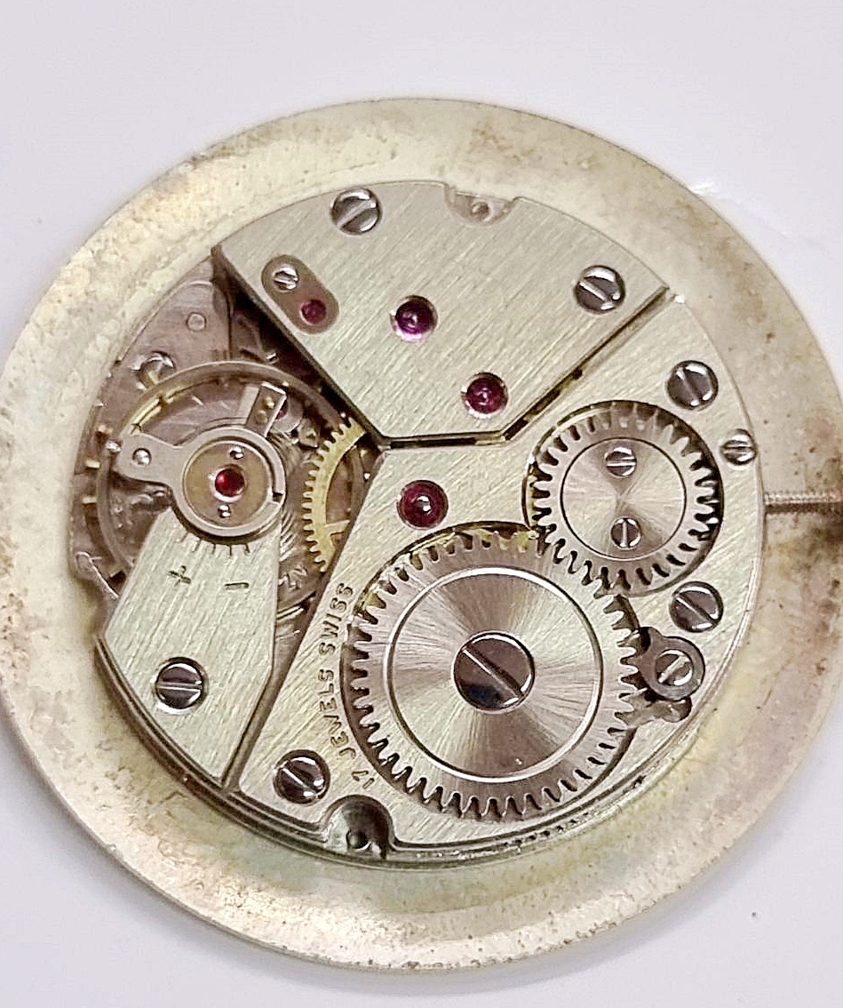 นาฬิกาเก่า ONSA ไขลานสองเข็มครึ่ง