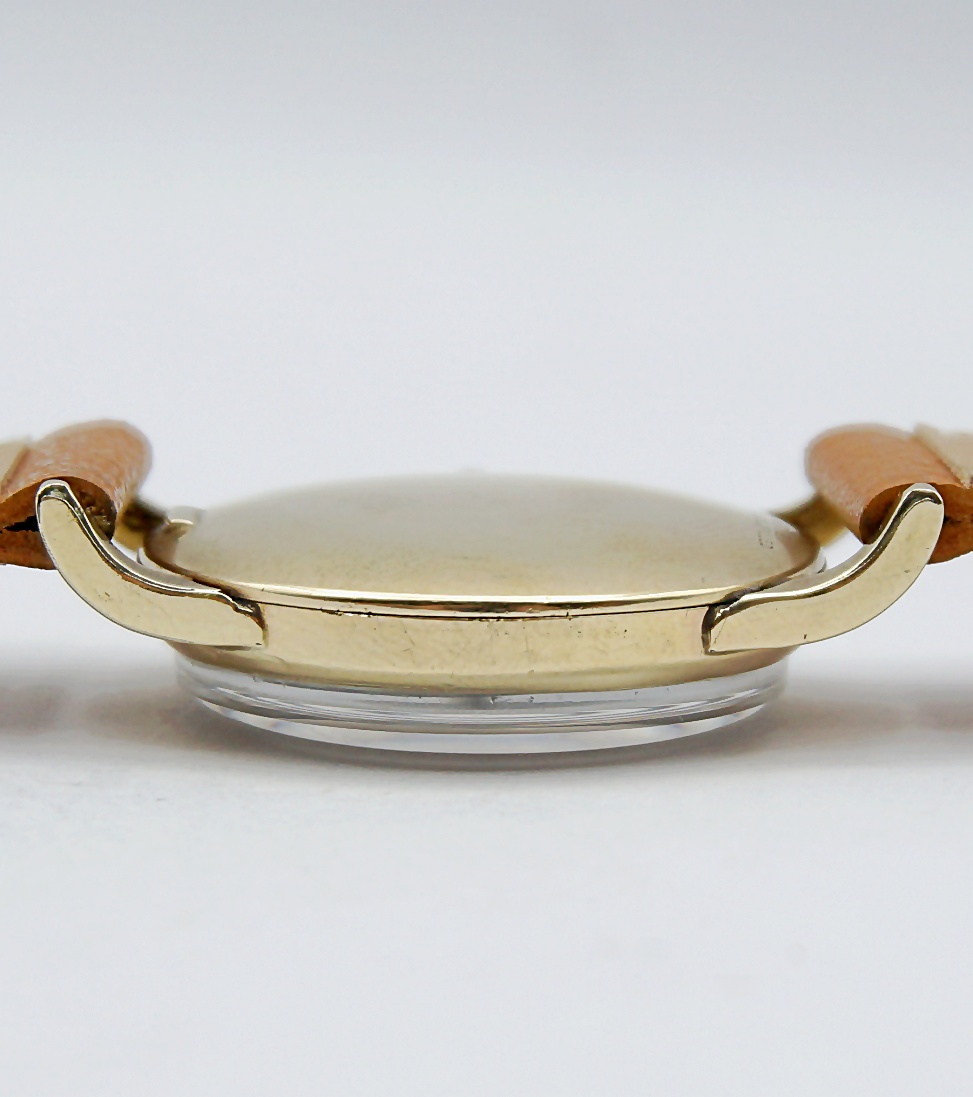 นาฬิกาเก่า GRUEN PAN AM ไขลาน