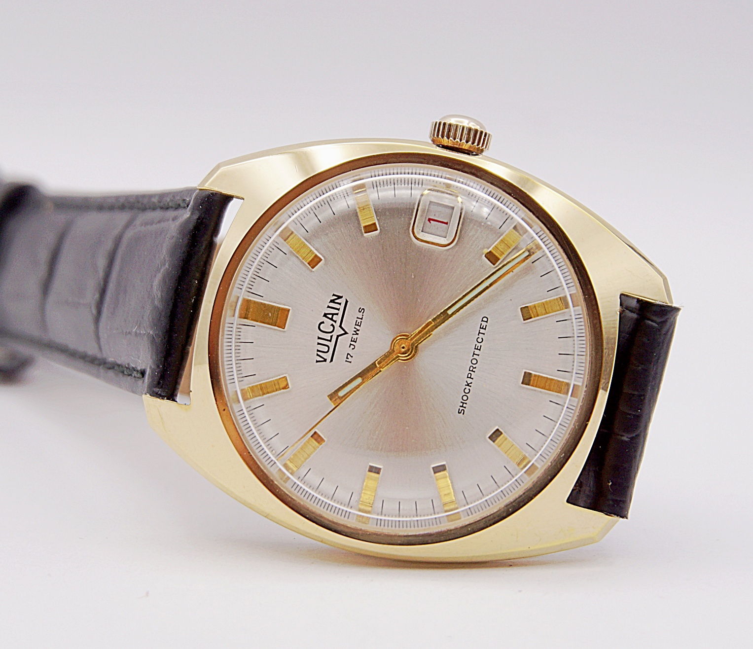 นาฬิกาเก่า VULCAIN ไขลาน