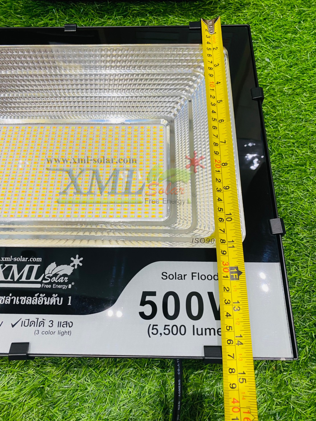 ไฟสปอตไลท์โซล่าเซลล์ 500 Watt กล่องสีน้ำตาล (เปิดได้ 3 แสง)