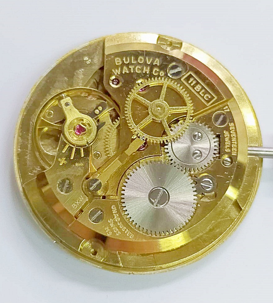 นาฬิกาเก่า BULOVA ไขลาน