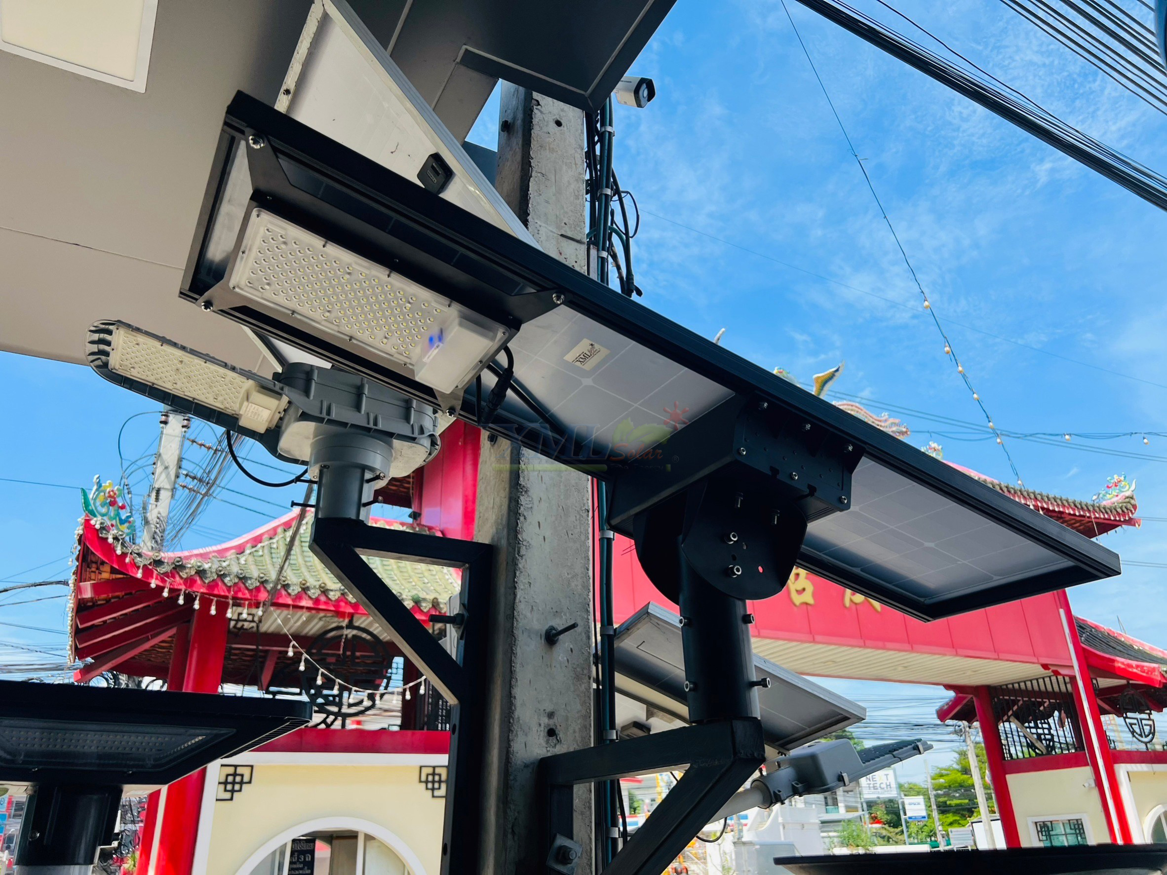 โคมไฟถนนโซล่าเซลล์ ST2-60 (แสง : ขาว)