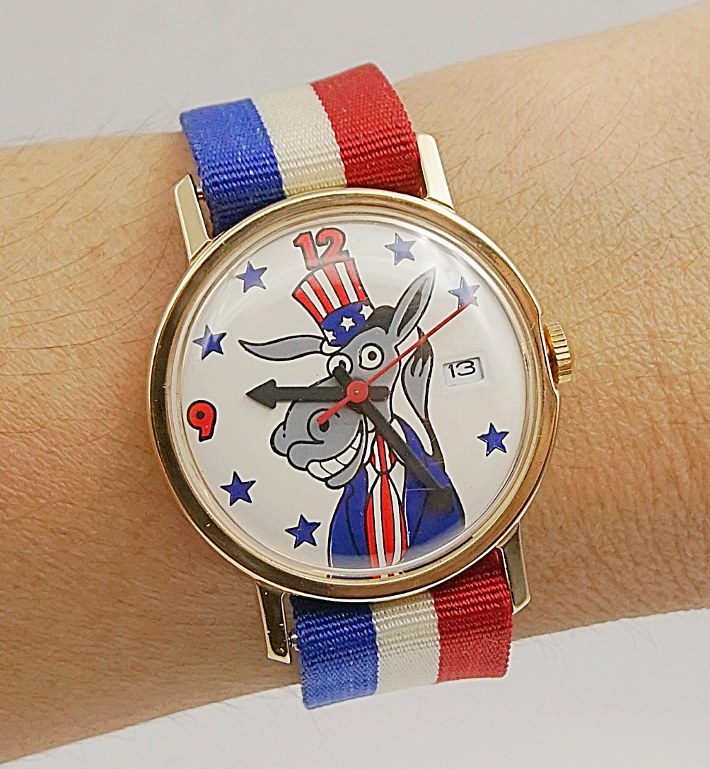 นาฬิกาเก่า DEMOCRATIC DONKEY ไขลาน