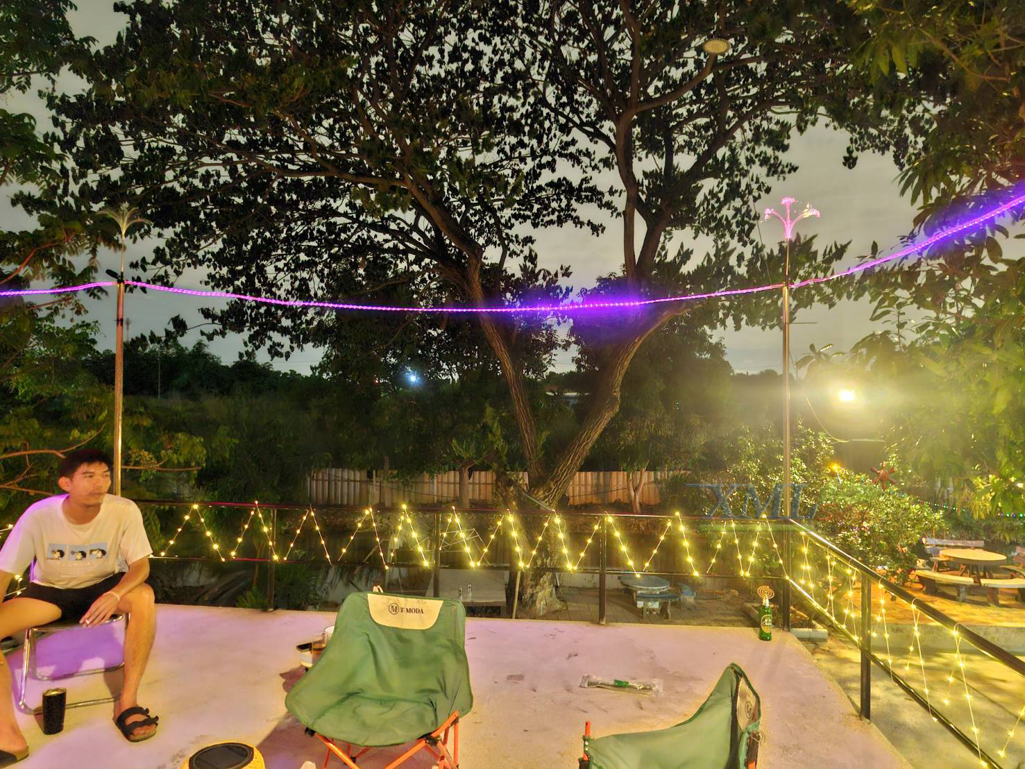 ไฟกระพริบโซล่าเซลล์ รุ่นใหม่สายขาว ยาว 20 เมตร (เเสง : เหลืองเข้ม)