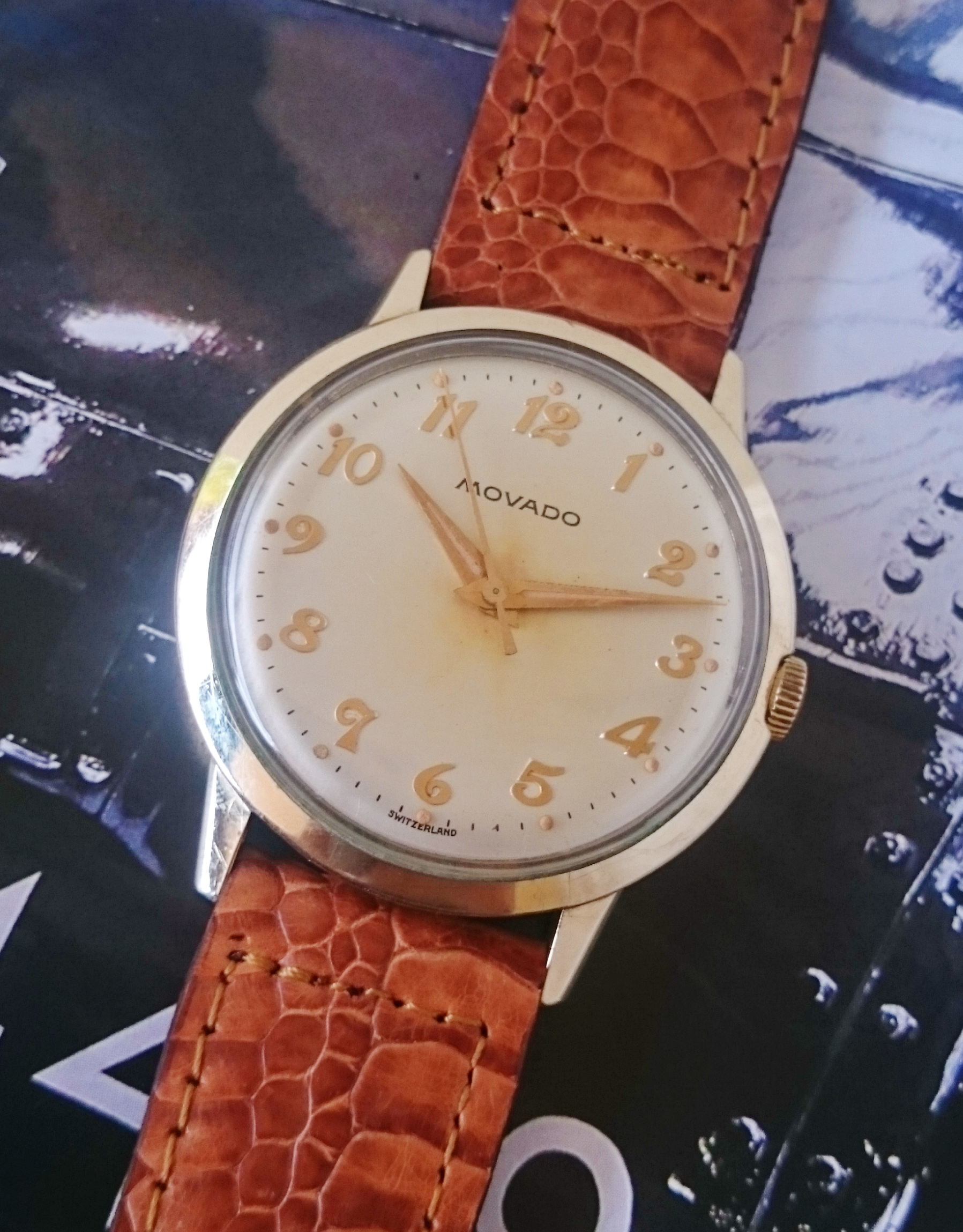 นาฬิกาเก่า MOVADO ไขลาน