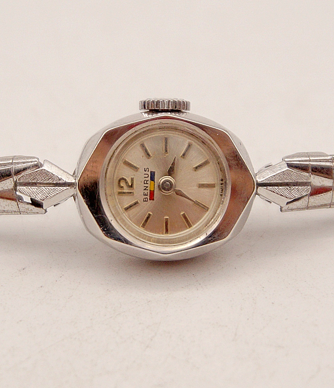 นาฬิกาเก่า BENRUS ไขลาน (นาฬิกาผู้หญิง)