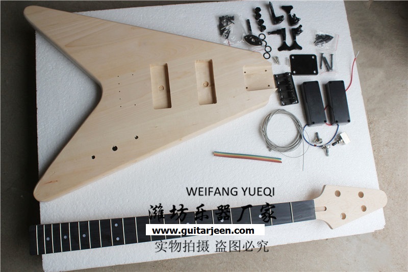 ชุดประกอบเบสไฟฟ้า Flying V