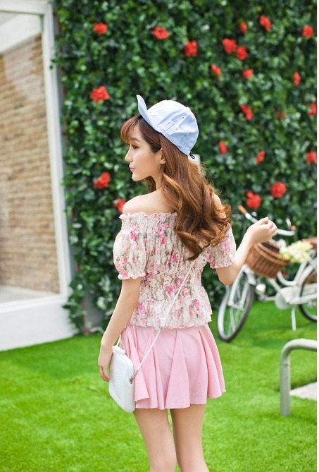 ชุดว่ายน้ำงาน vicki แบบ3ชิ้น มี2สี ชมพู,ฟ้า มีไซส์ M,XL ราคาส่ง3 ชิ้นคละแบบได้ทั้งร้าน ชุดละ 990 บาทค่ะ