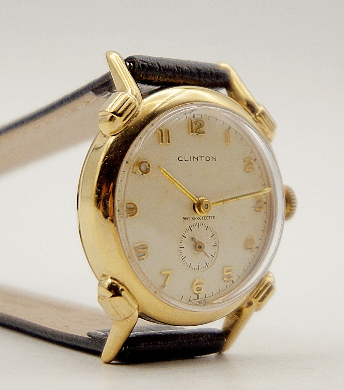 นาฬิกาเก่า CLINTON ไขลานสองเข็มครึ่ง