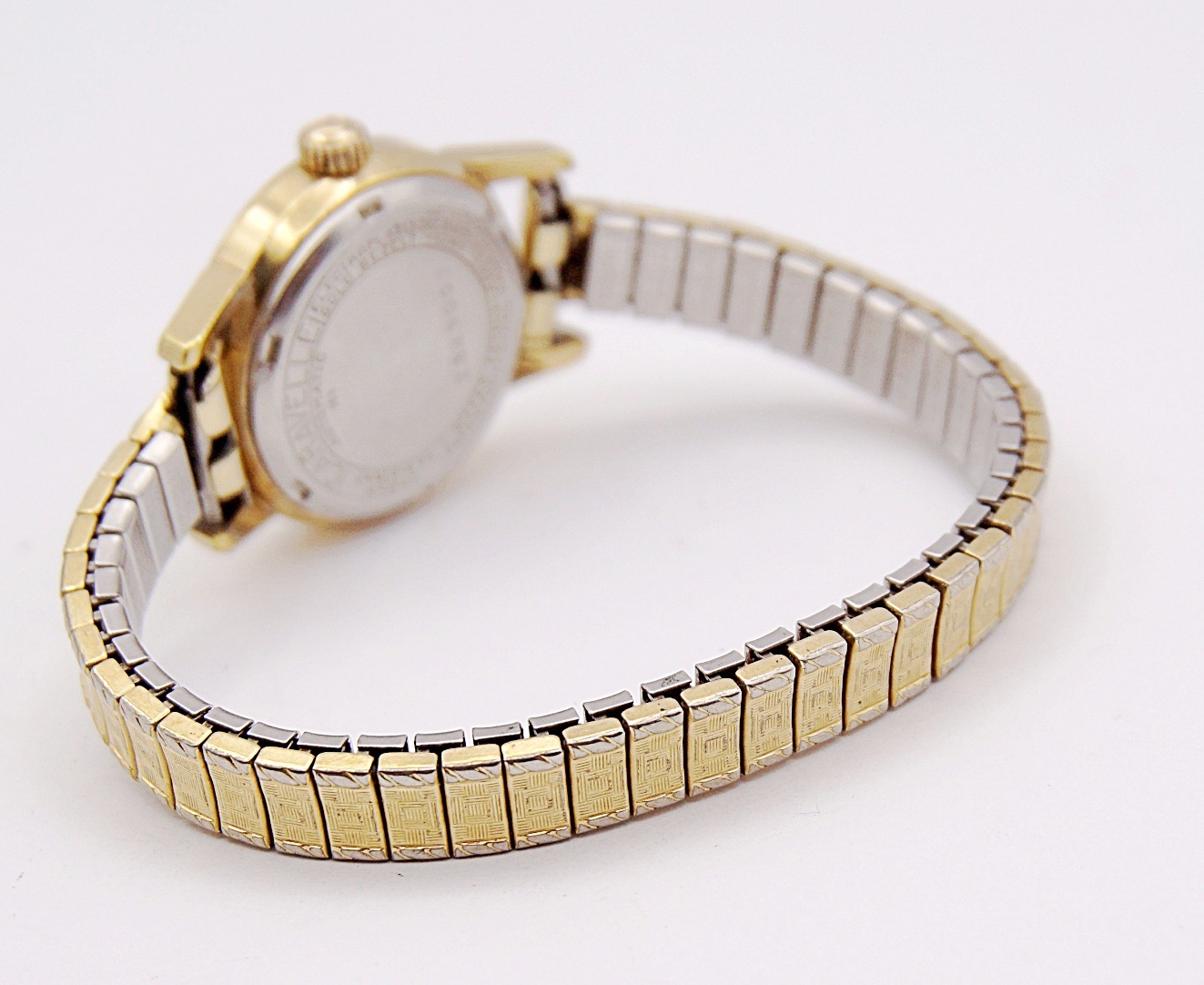 นาฬิกาเก่า CARAVELLE ออโตเมติก (ผู้หญิง)